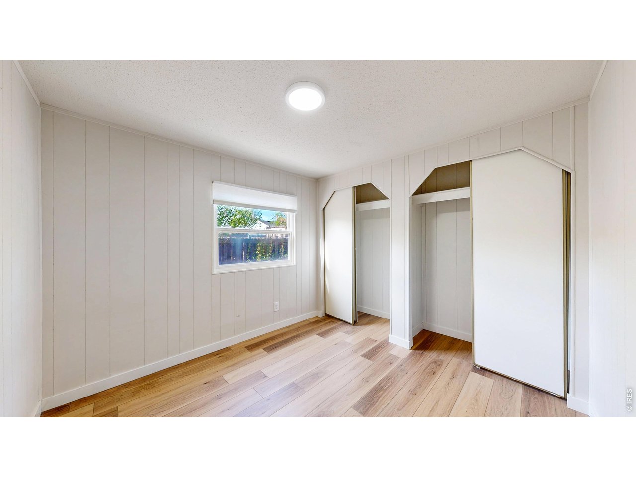 8413 Peakview Dr