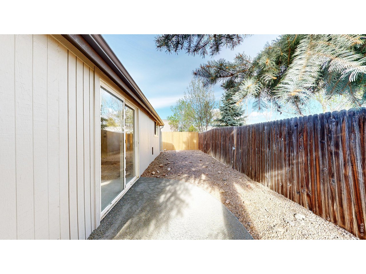 8413 Peakview Dr