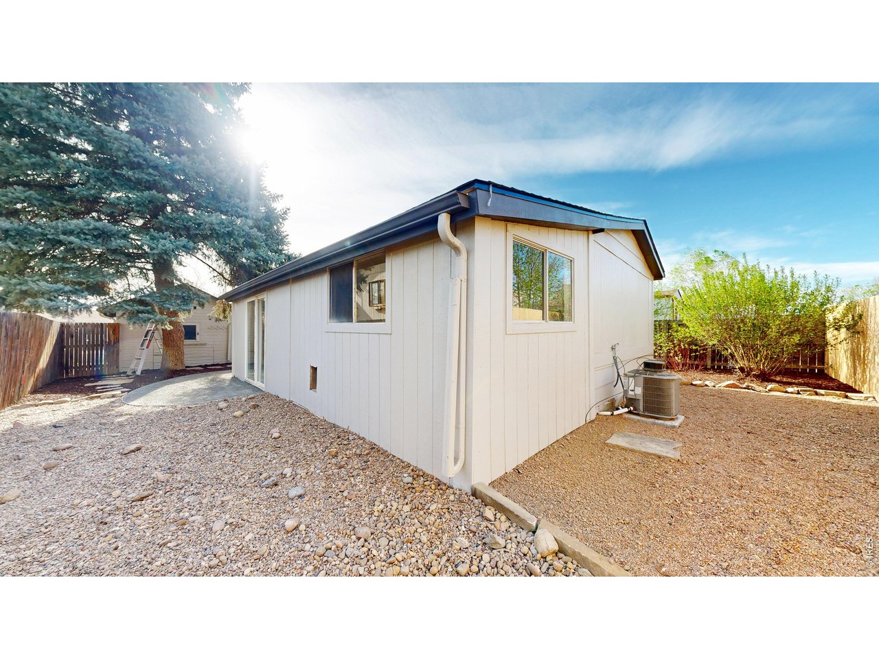 8413 Peakview Dr