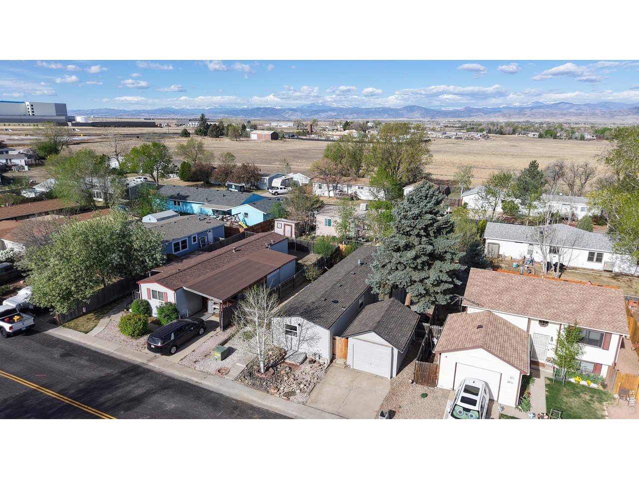 8413 Peakview Dr