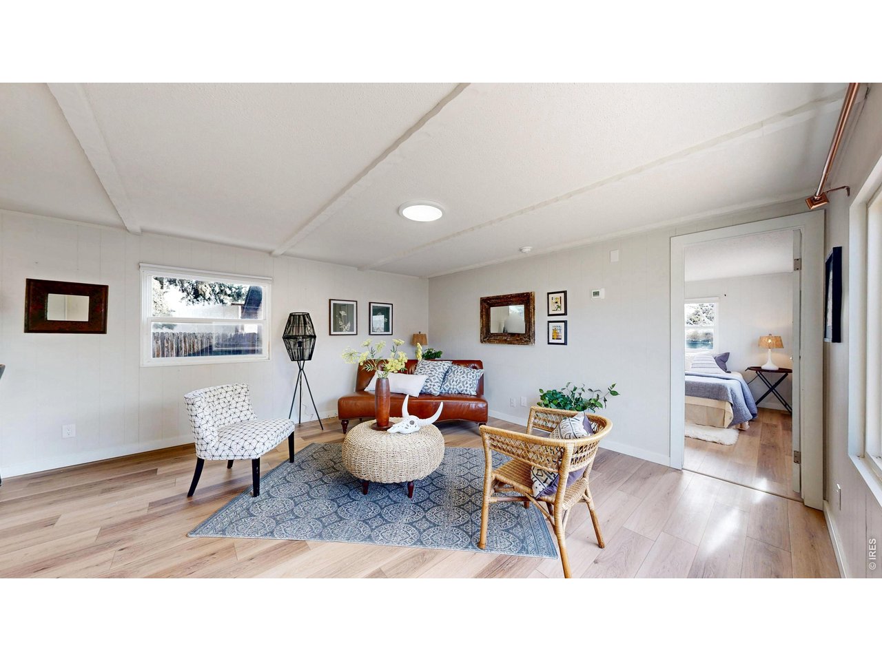 8413 Peakview Dr