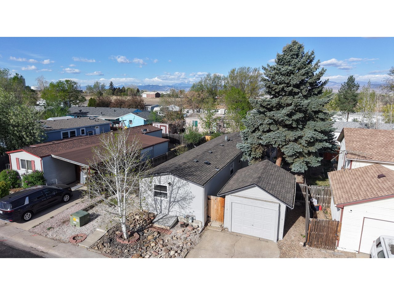 8413 Peakview Dr