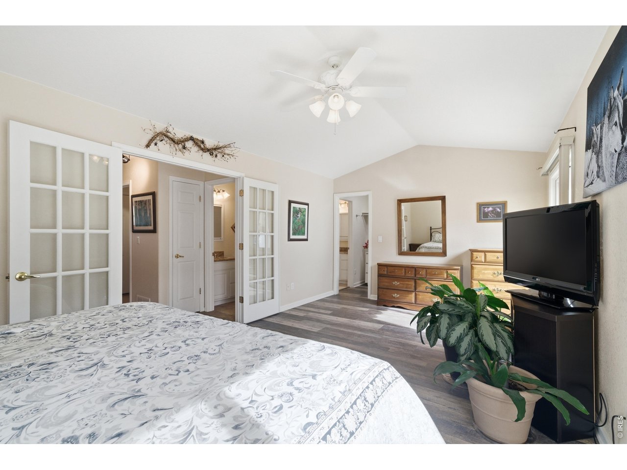 3412 Santa Fe Ave