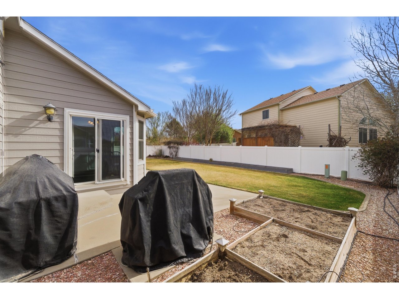 3412 Santa Fe Ave