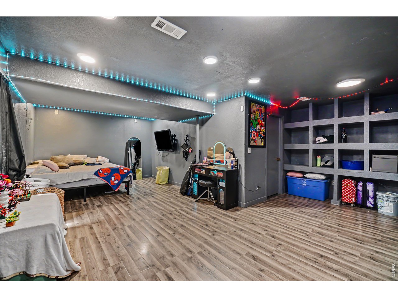 442 Laurel Ave