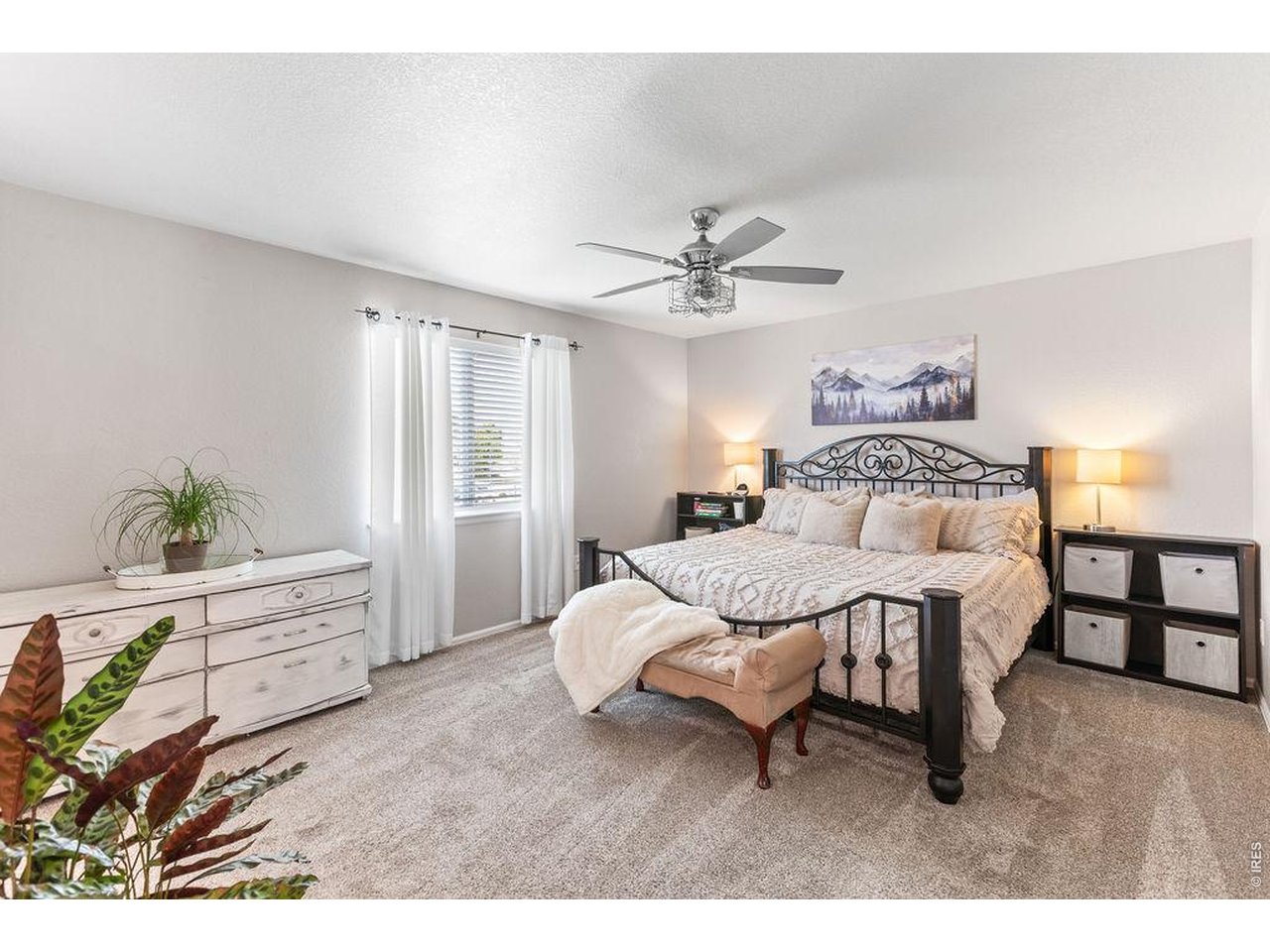 2515 Thoreau Dr