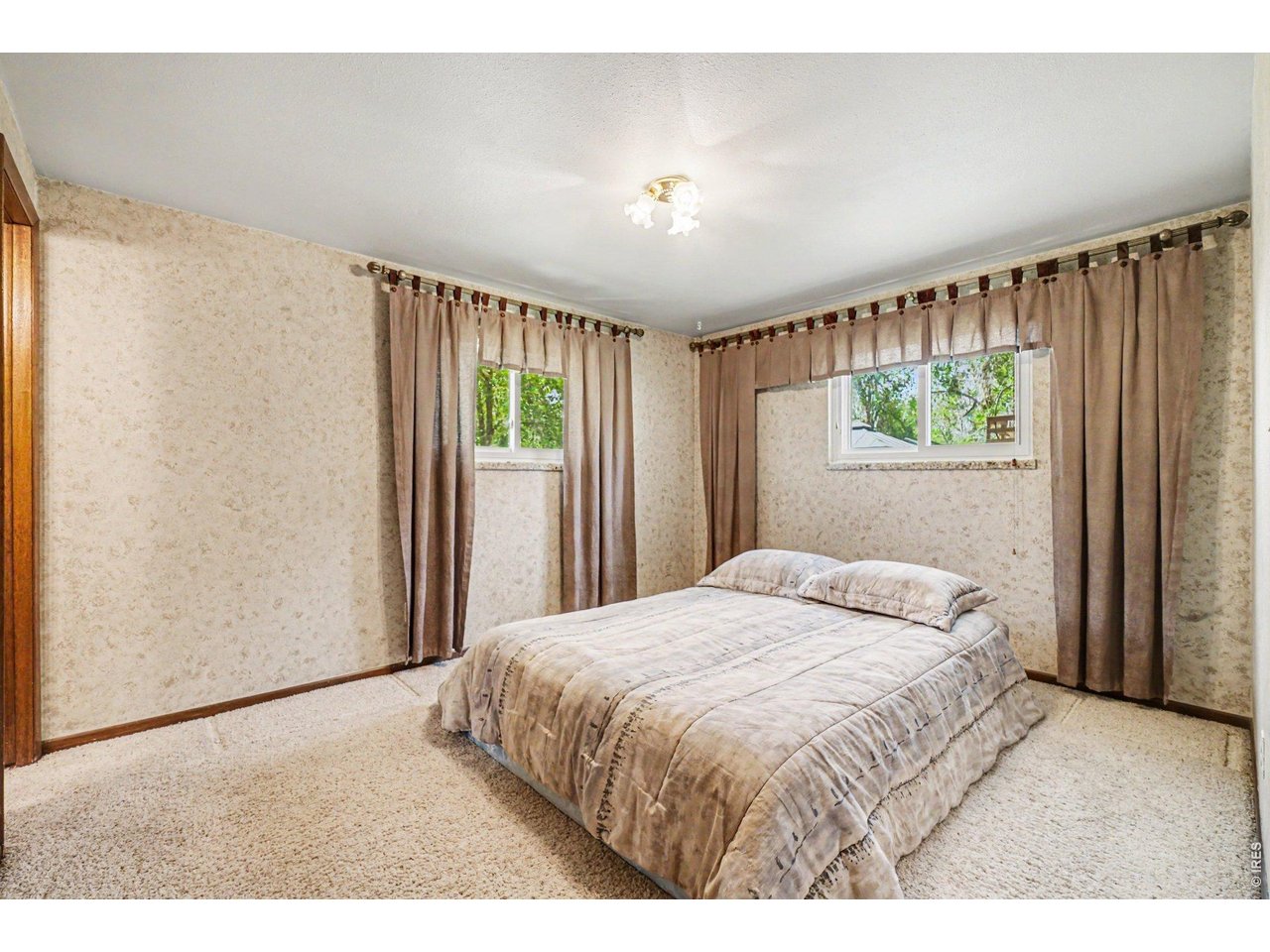 1118 S Del Norte Dr