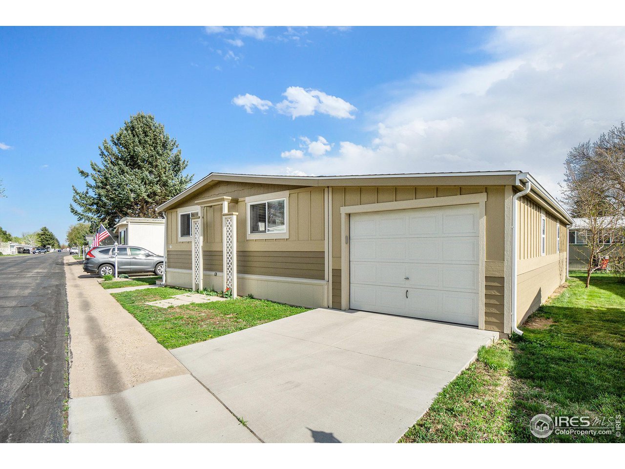 1601 N College Ave N Unit: 261