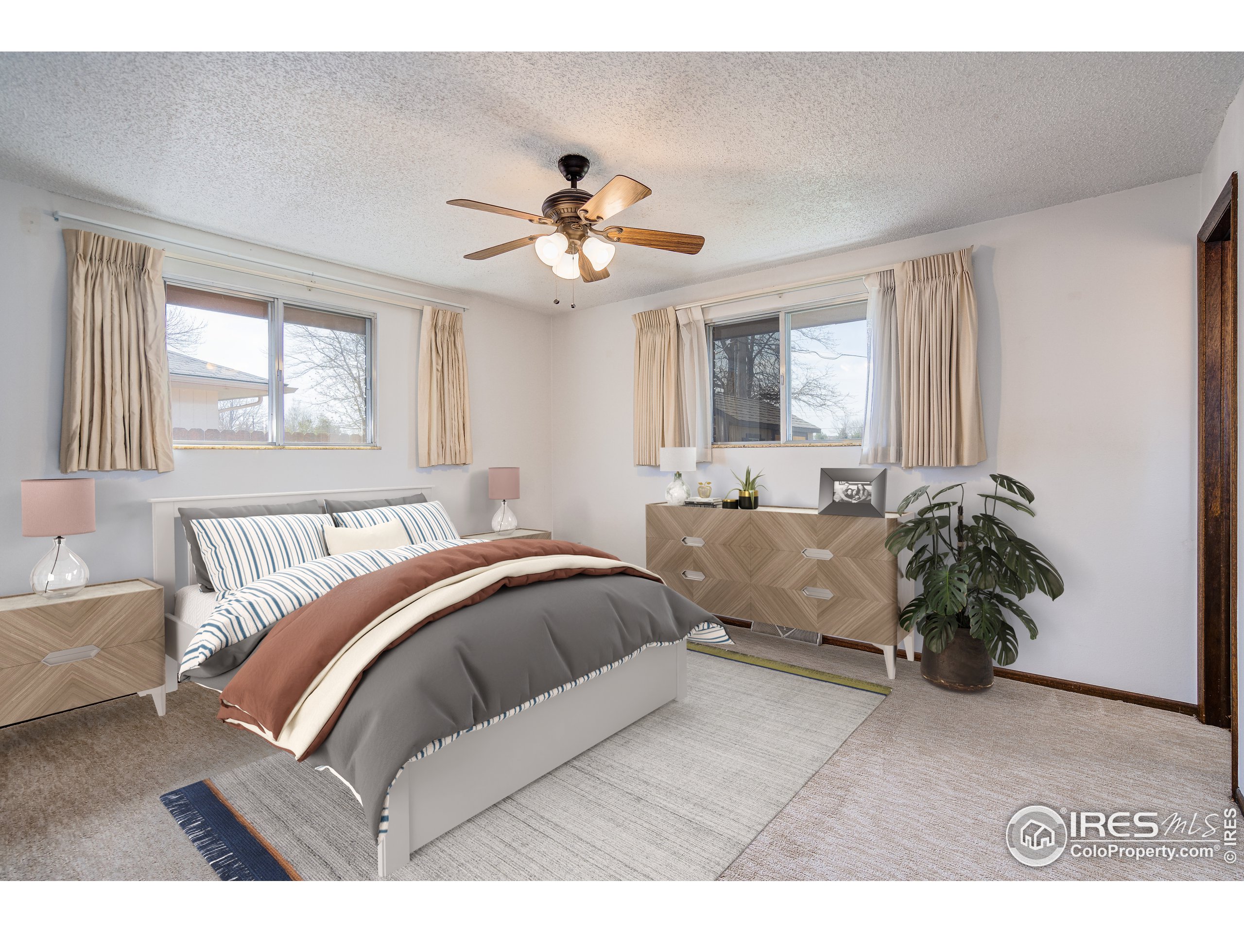 1211 Jennifer Dr
