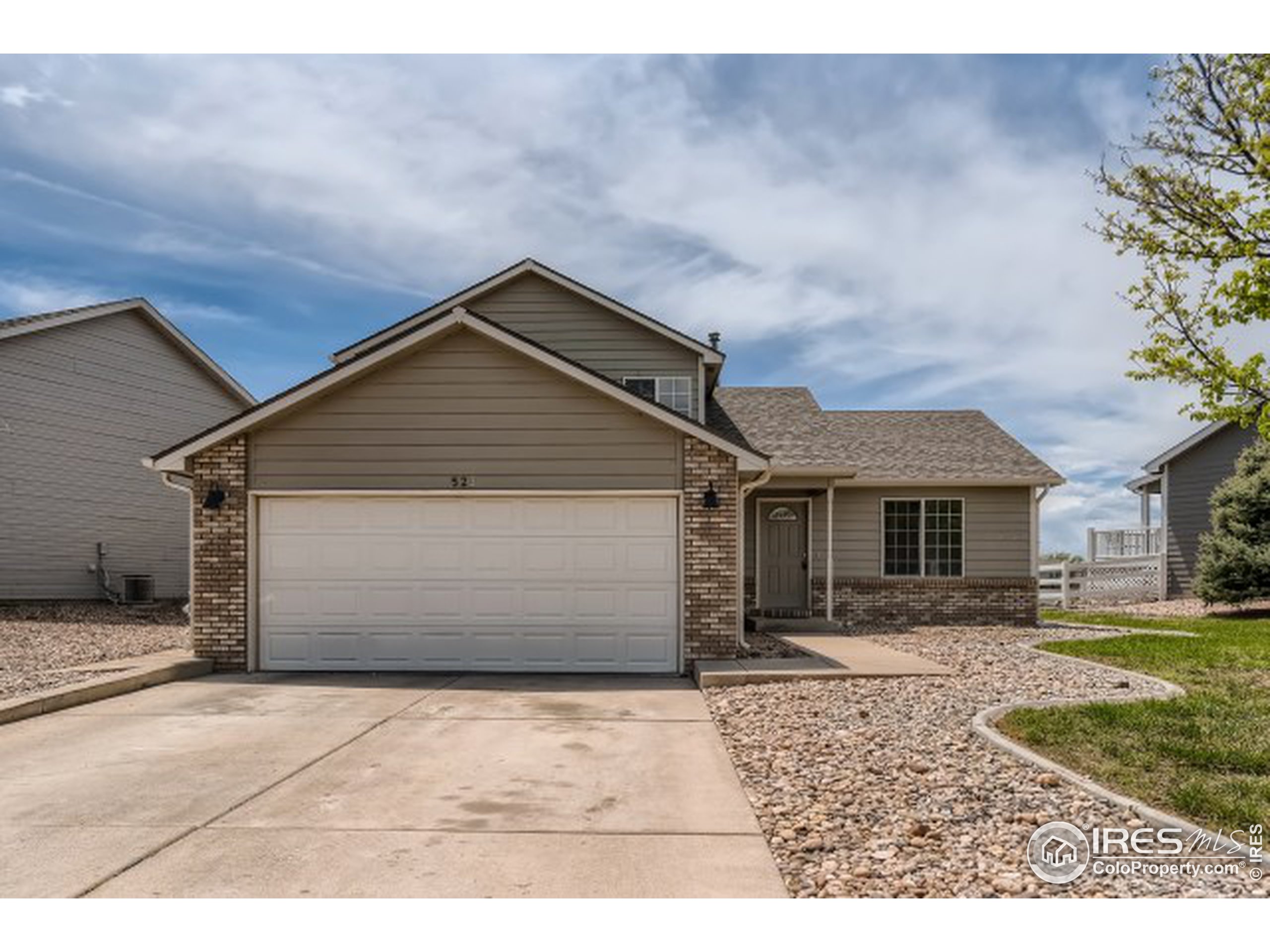 523 N 28th Ave Ct