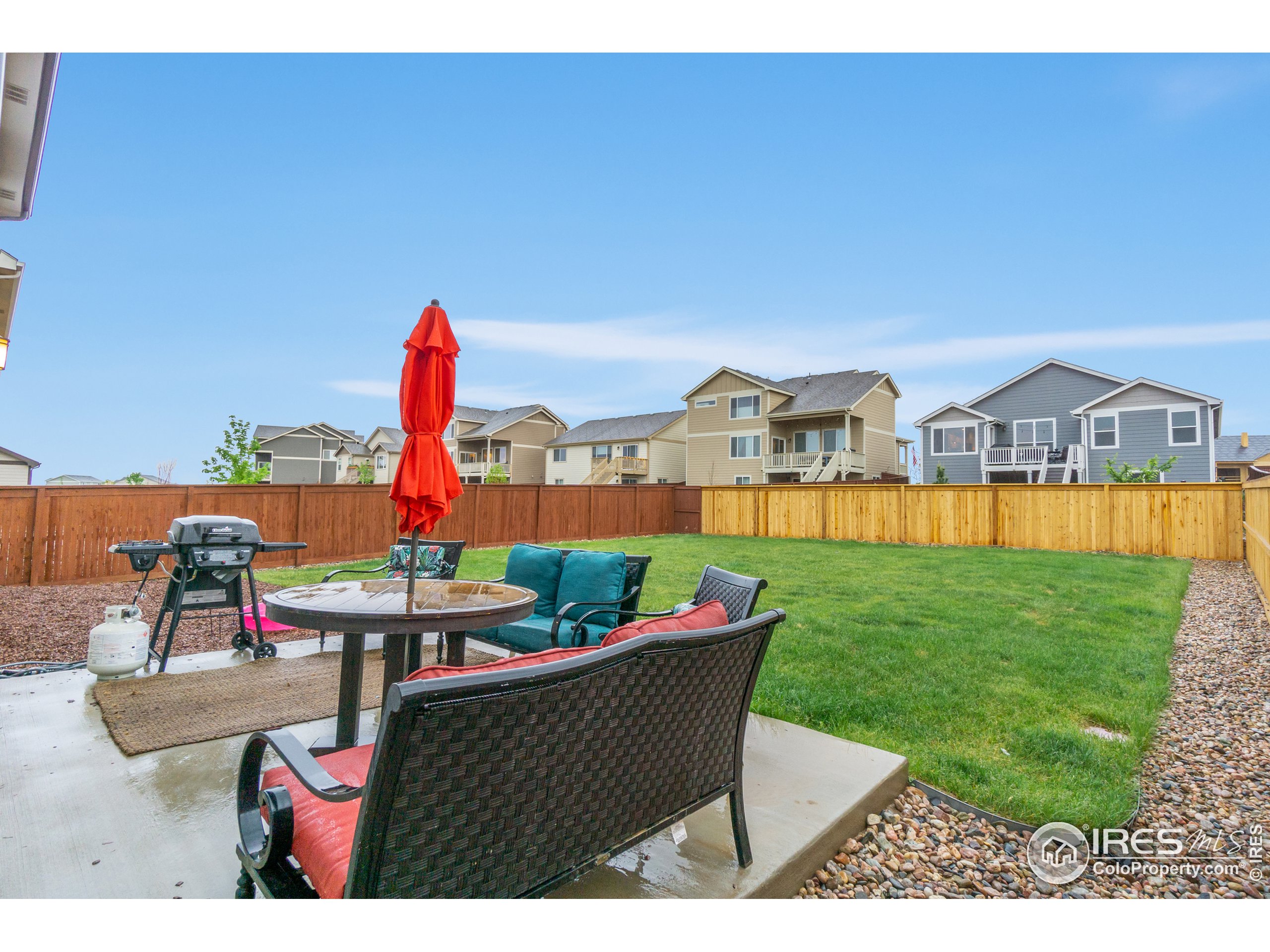 1833 Golden Horizon Dr