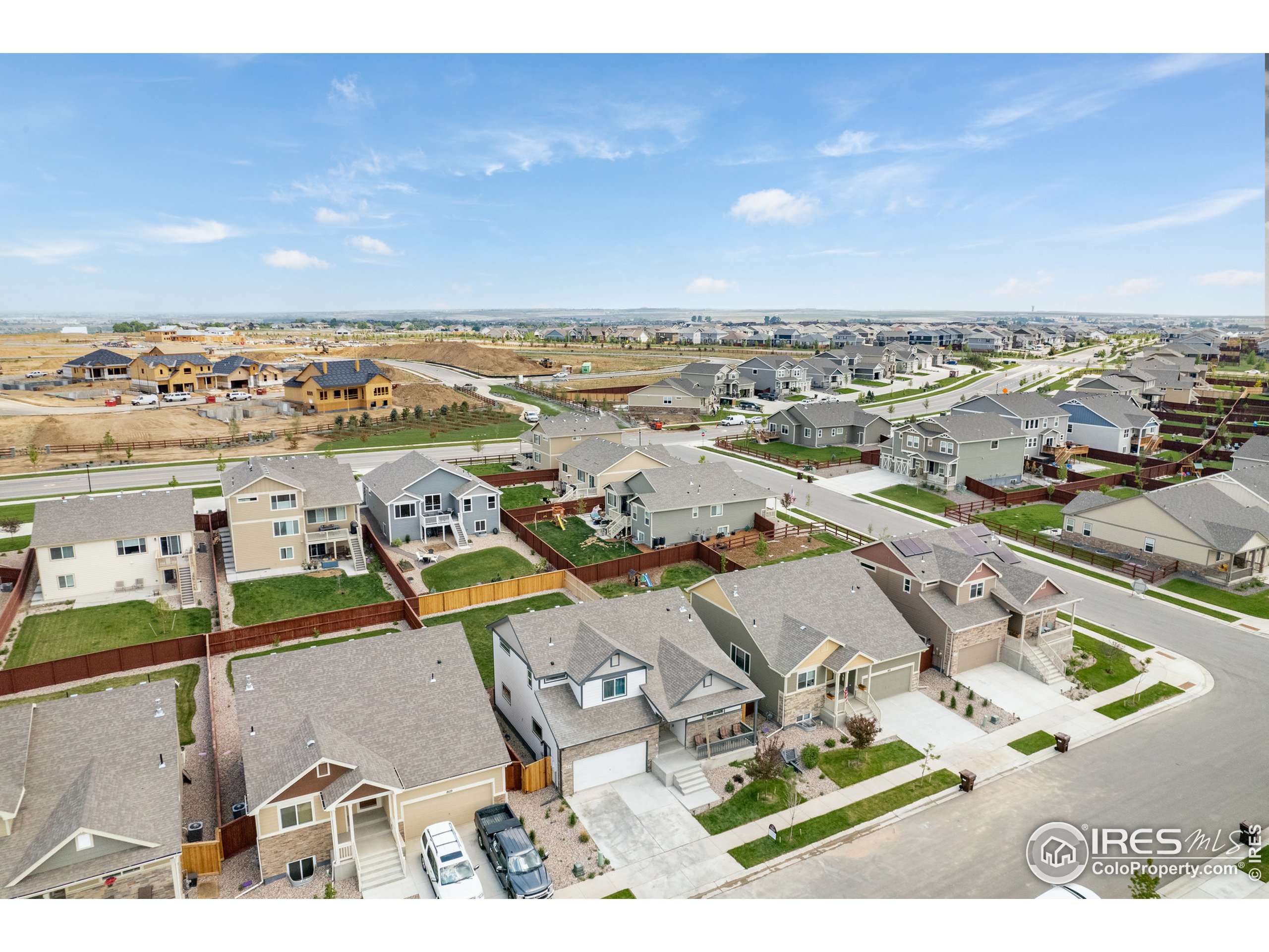 1833 Golden Horizon Dr