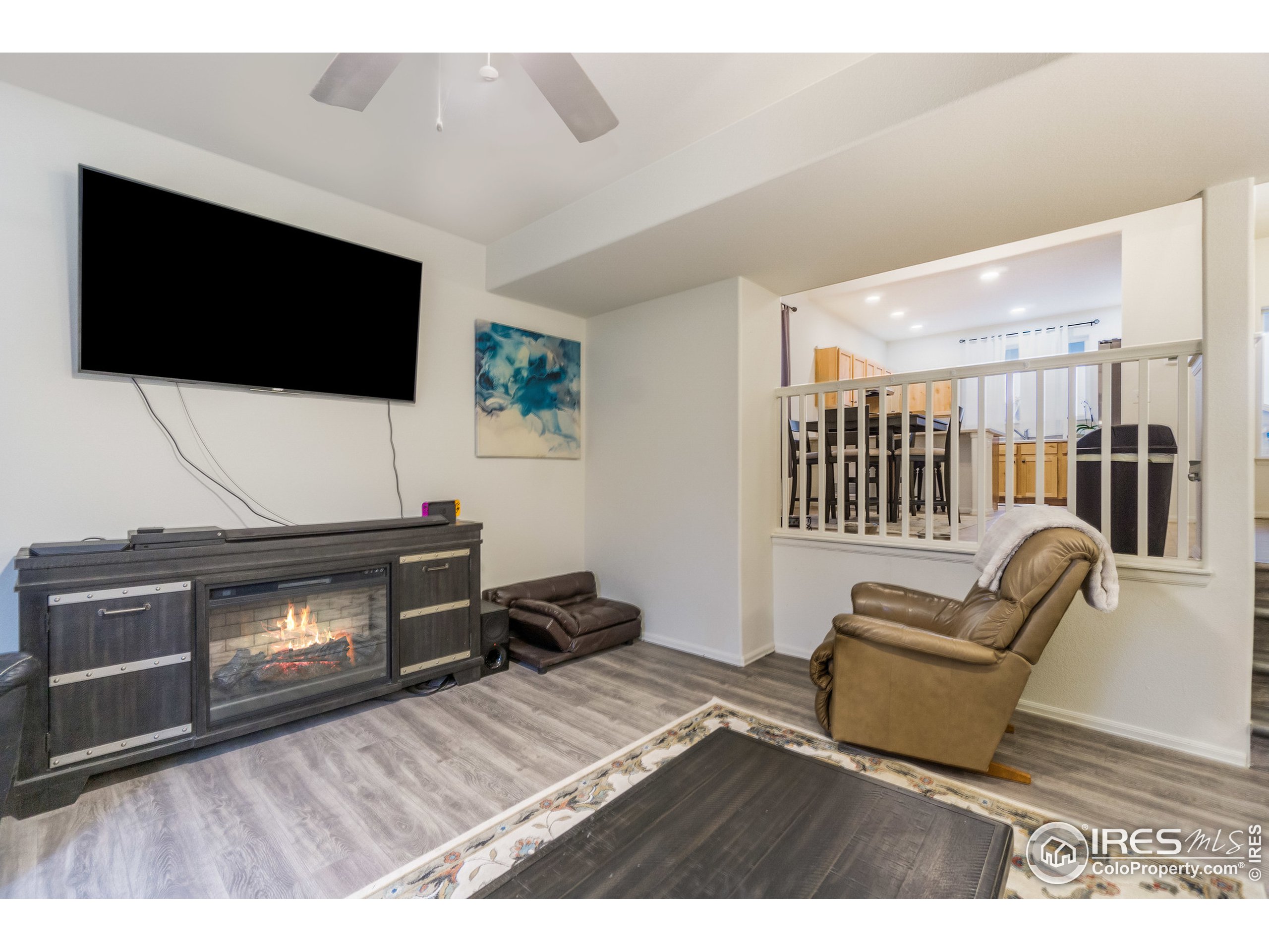 1833 Golden Horizon Dr