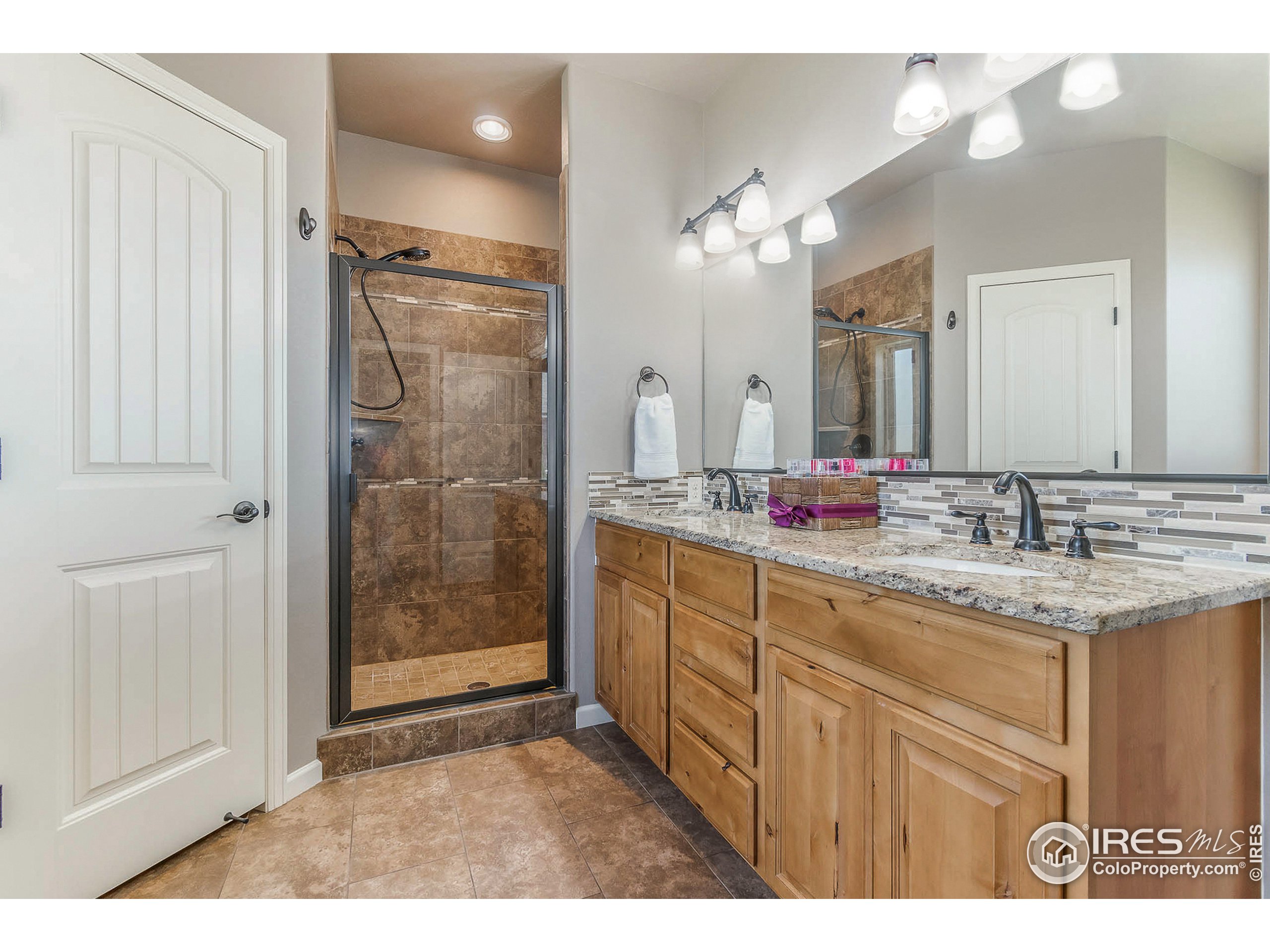 1345 Settlers Dr