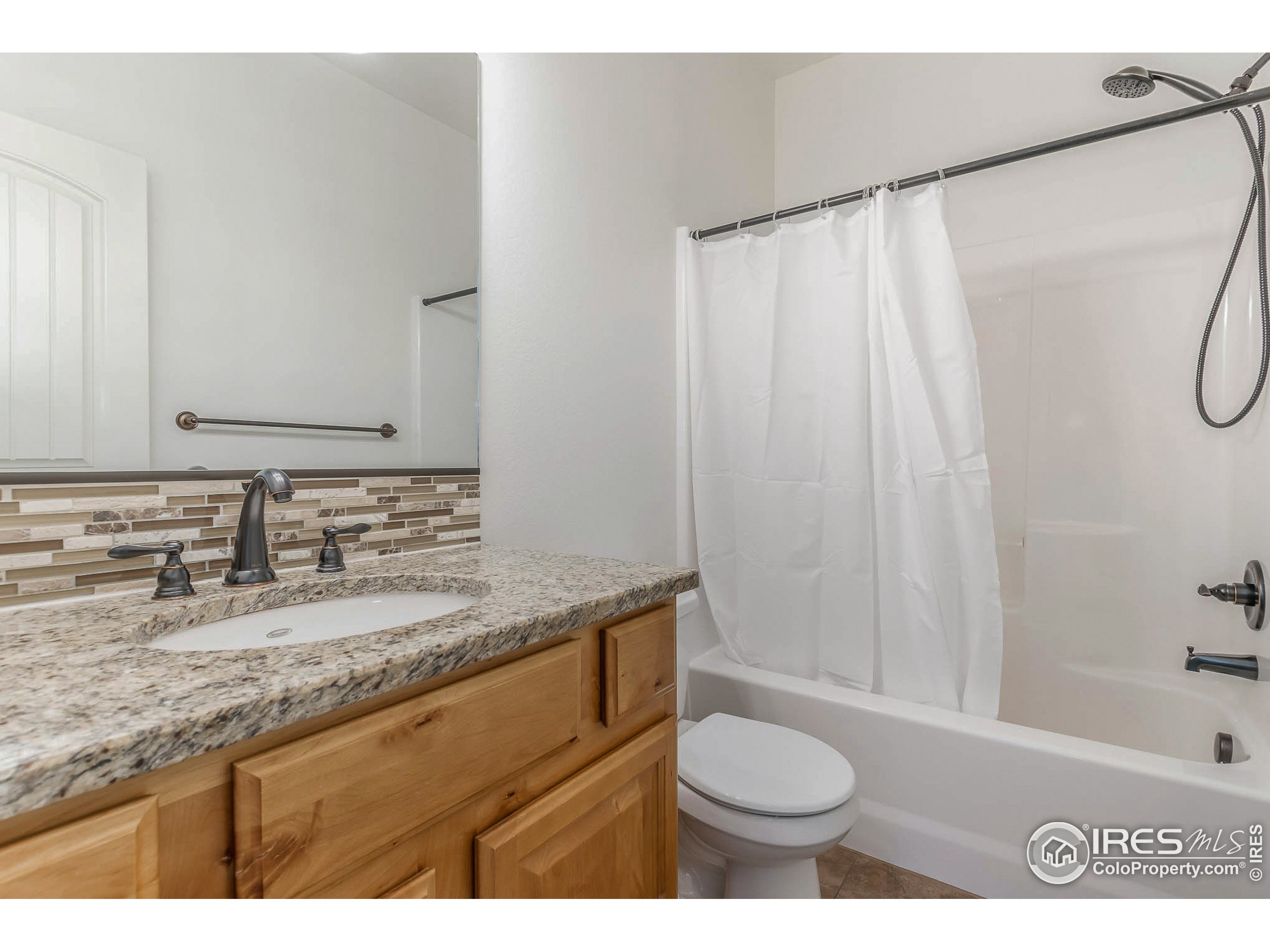 1345 Settlers Dr