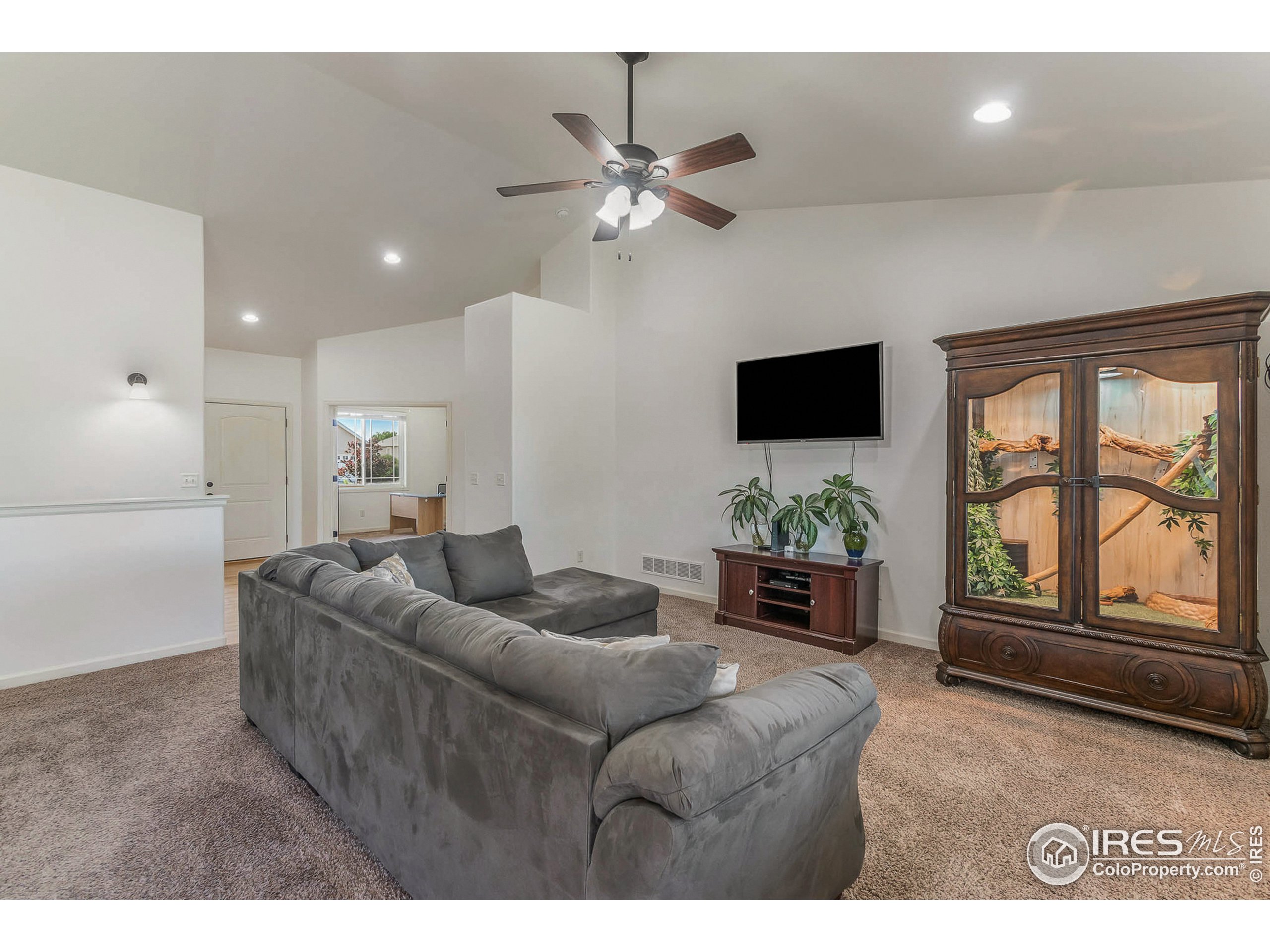 1345 Settlers Dr