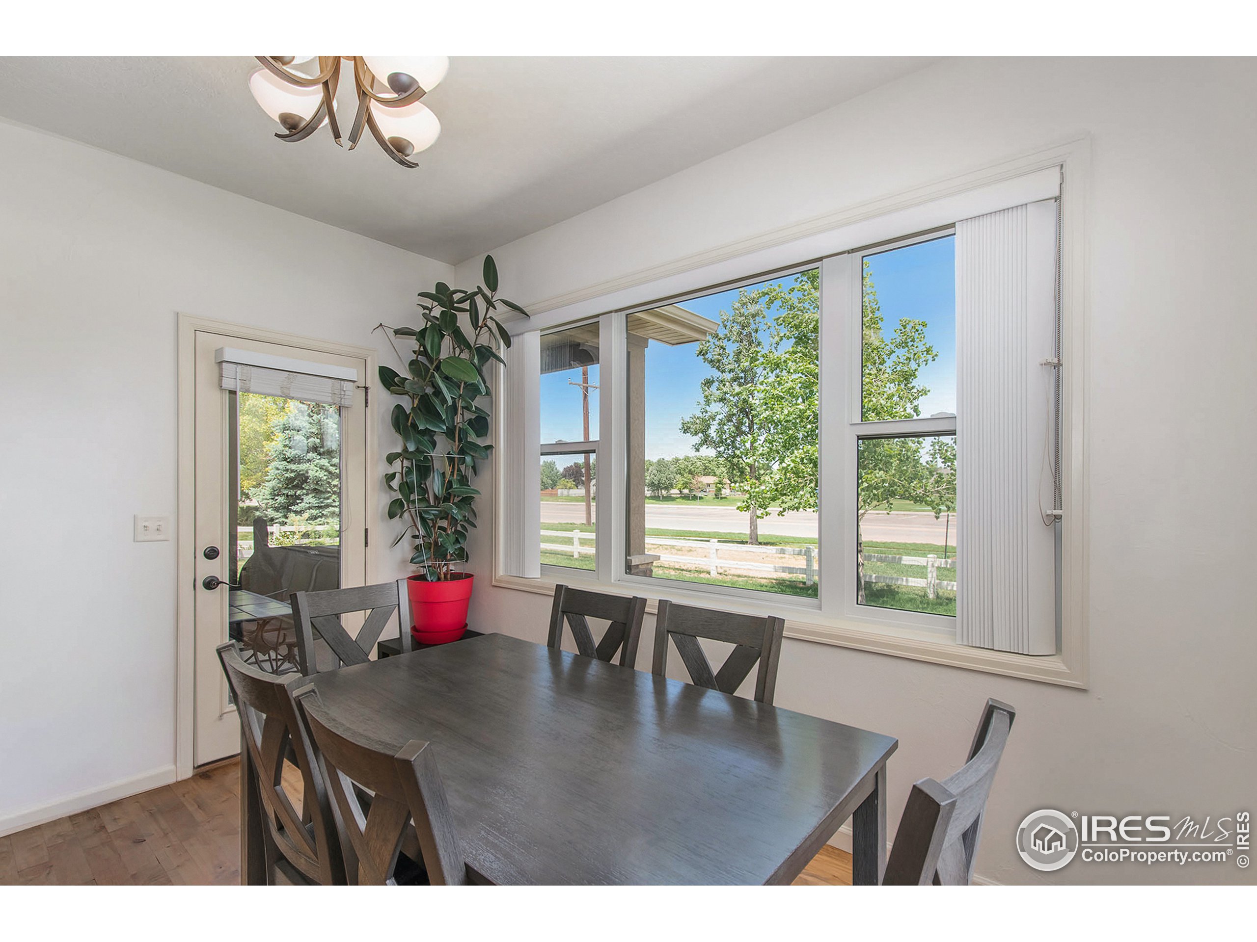 1345 Settlers Dr