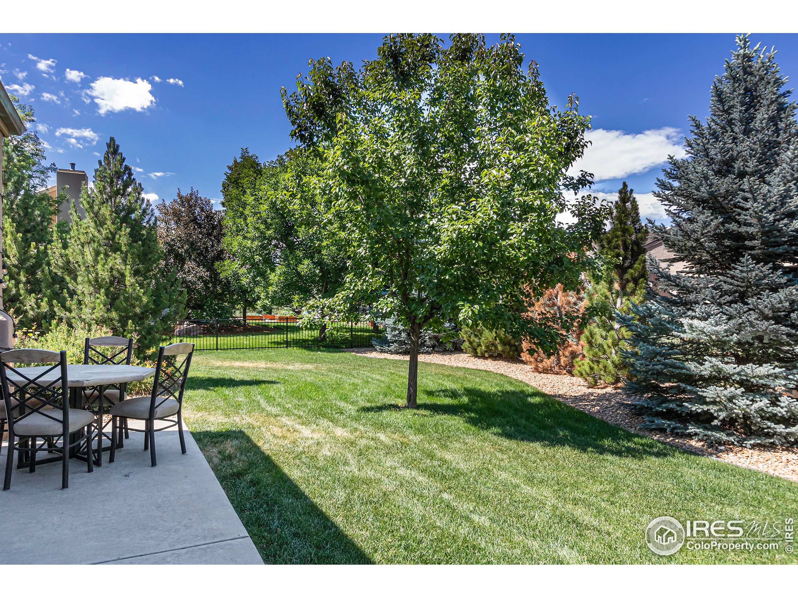 4920 Pyrenees Dr