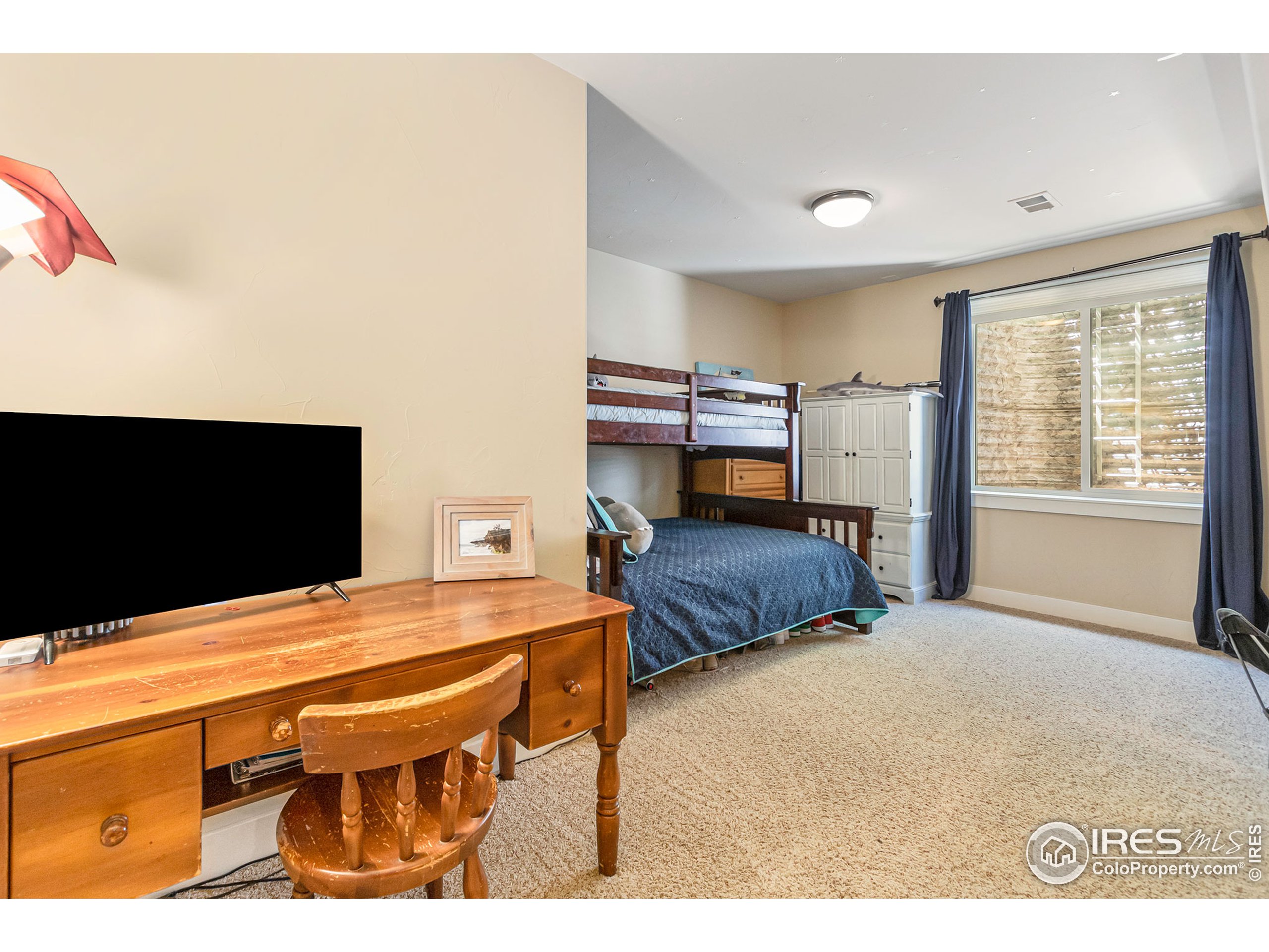 4920 Pyrenees Dr