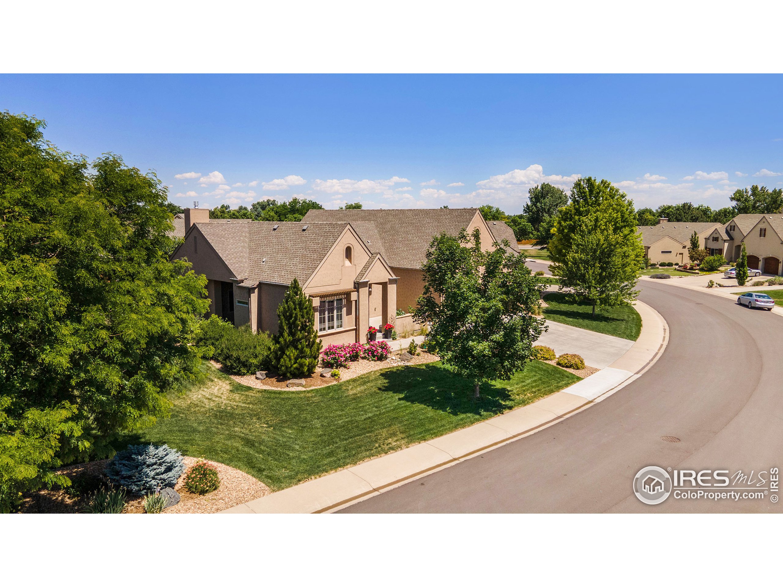 4920 Pyrenees Dr