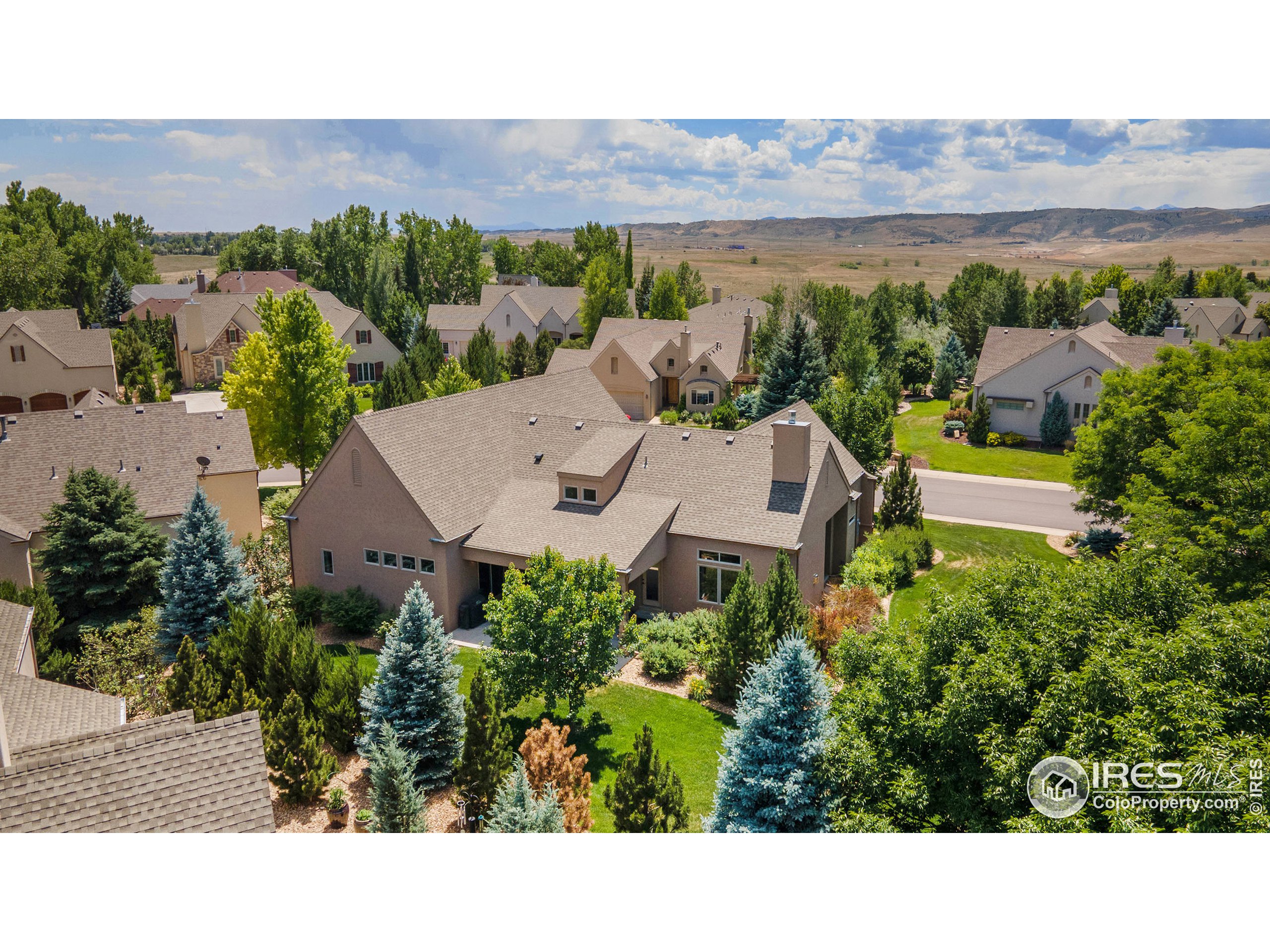 4920 Pyrenees Dr