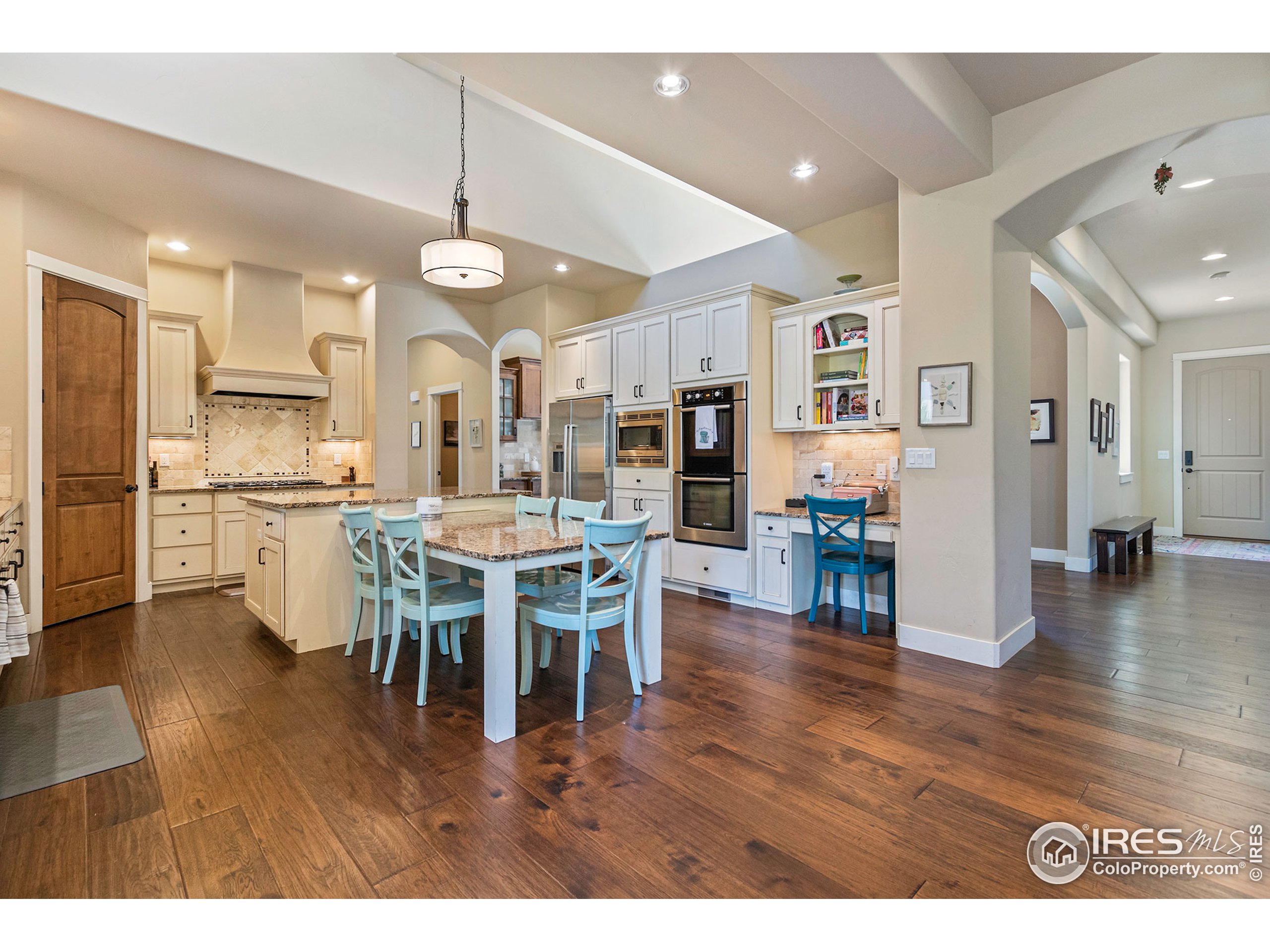 4920 Pyrenees Dr