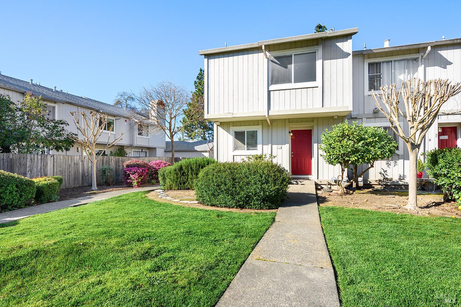 31 Front Street Unit: #E