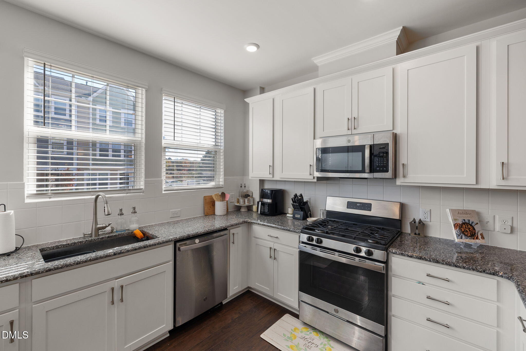 807 Winter Meadow Drive