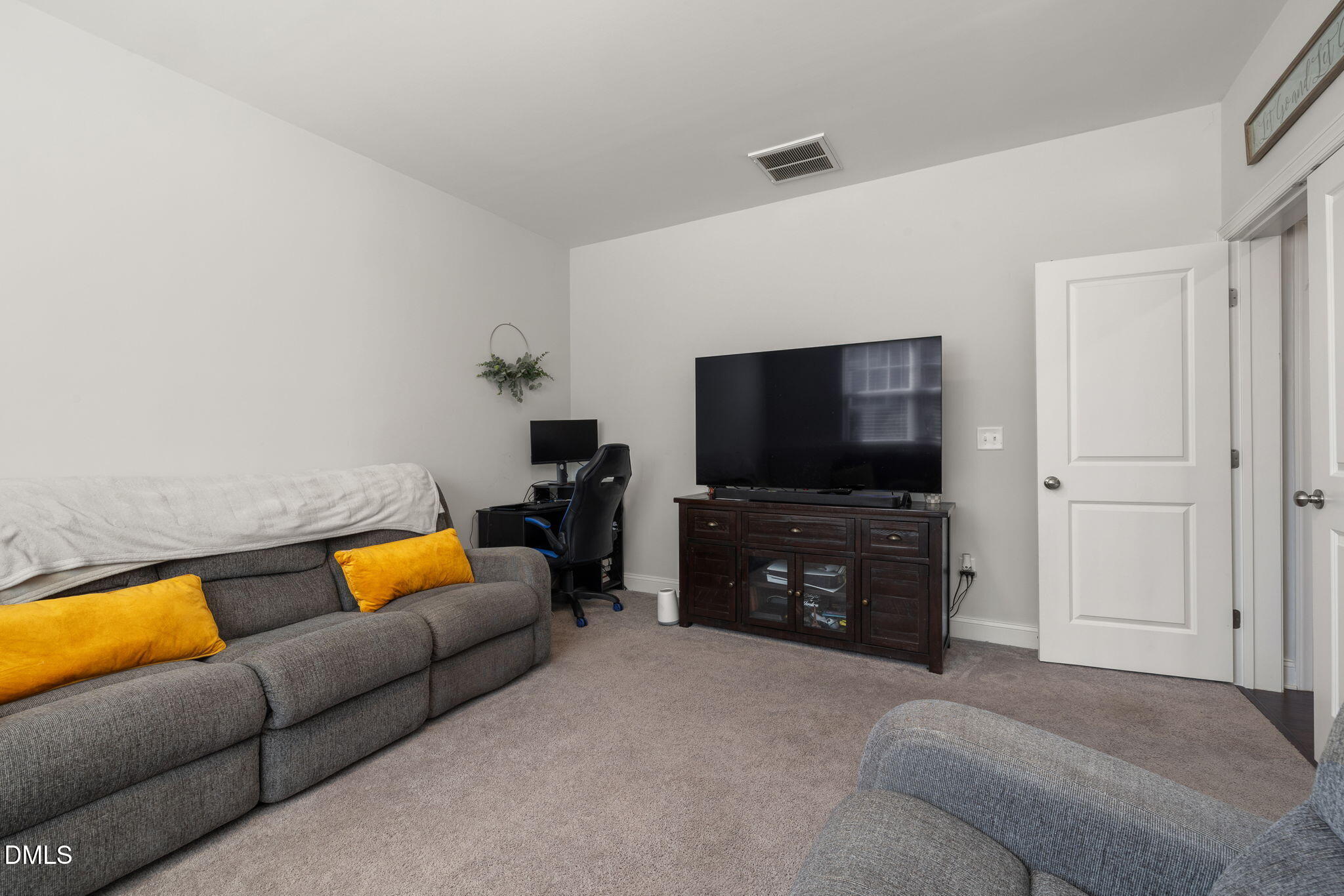 807 Winter Meadow Drive