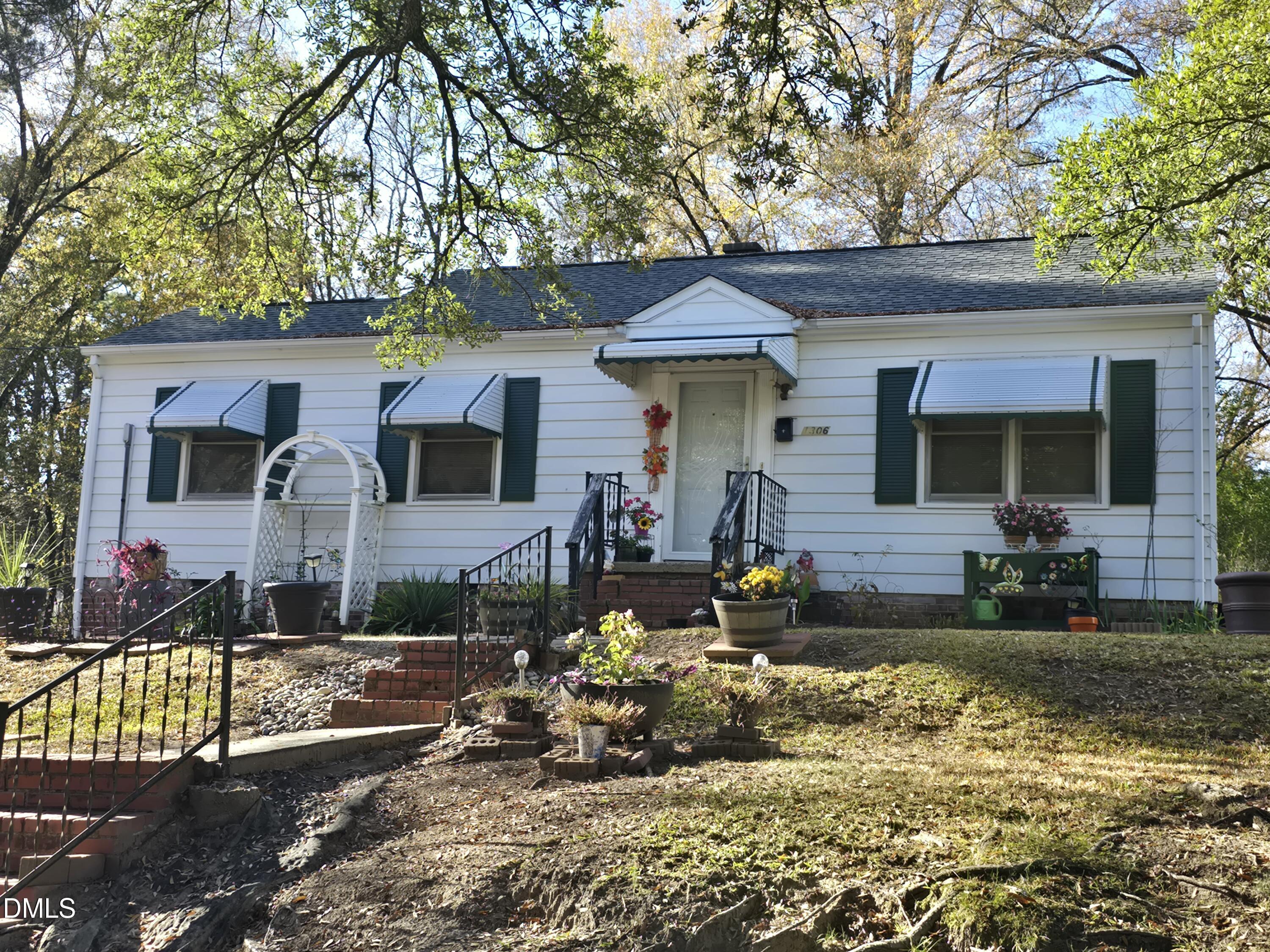 1306 Rosewood Street