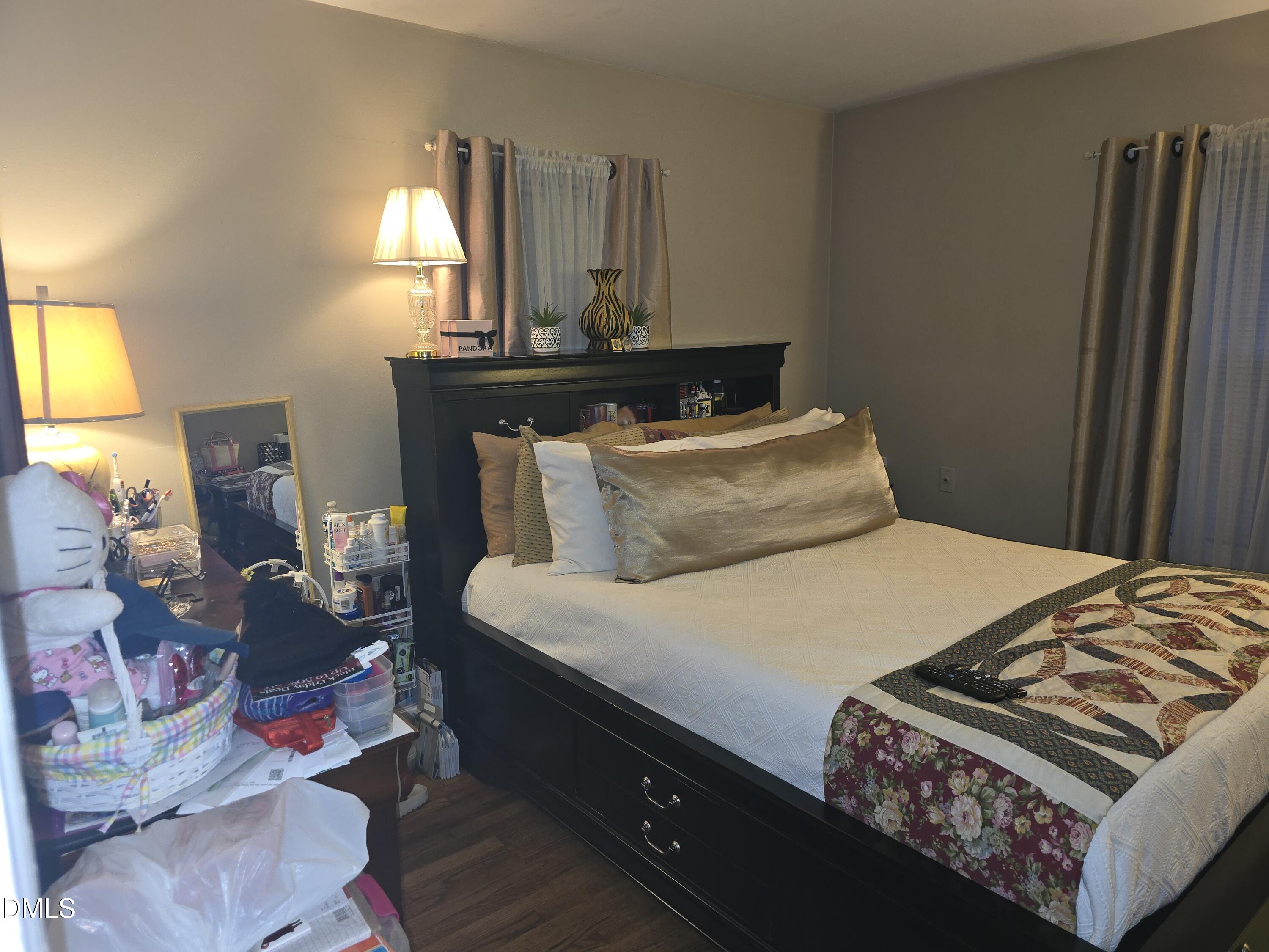 1306 Rosewood Street