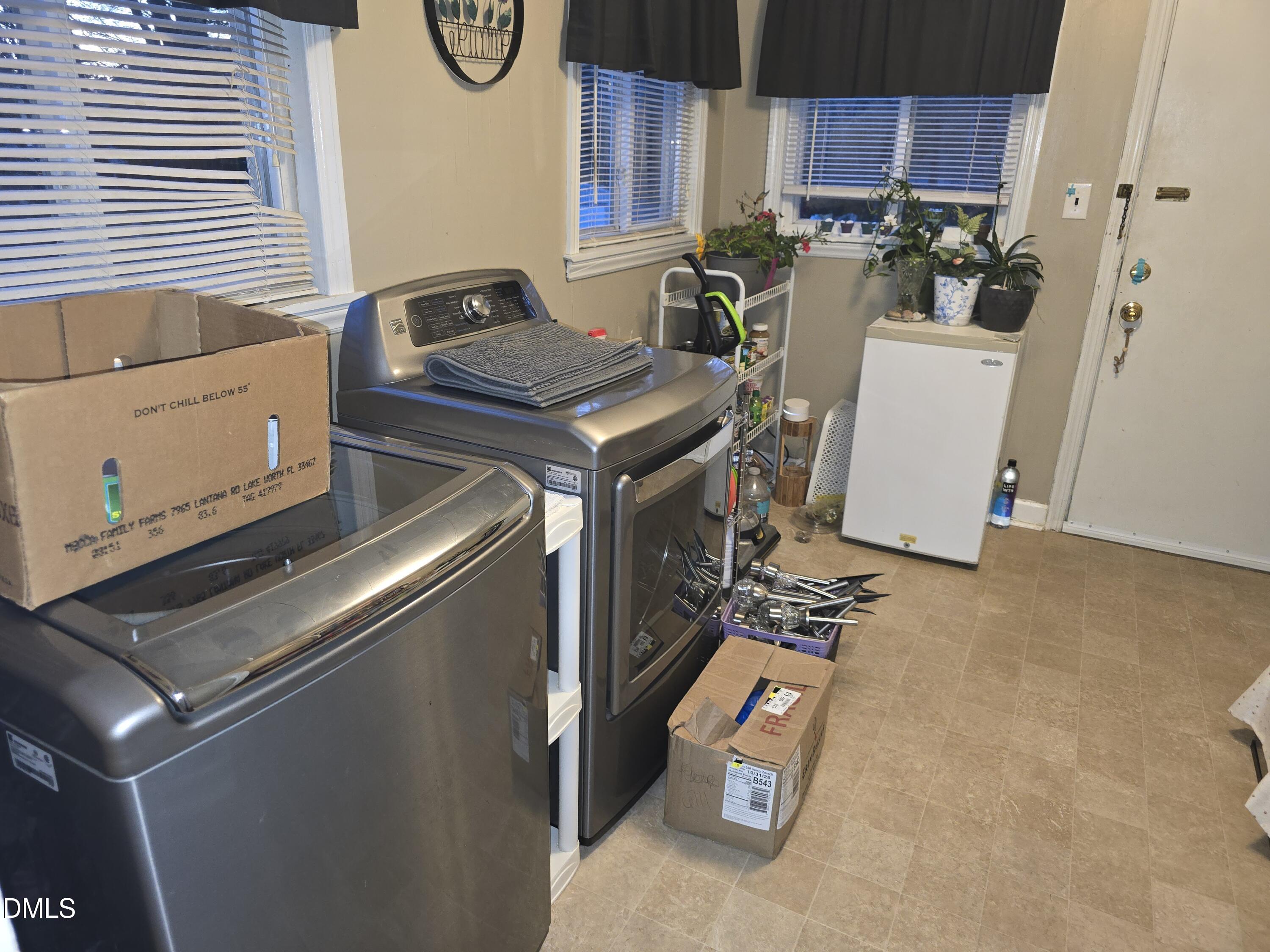 1306 Rosewood Street