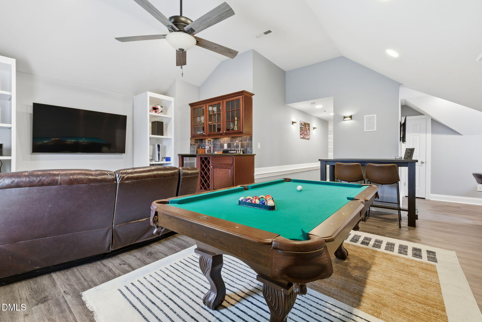 12305 Schoolhouse Street