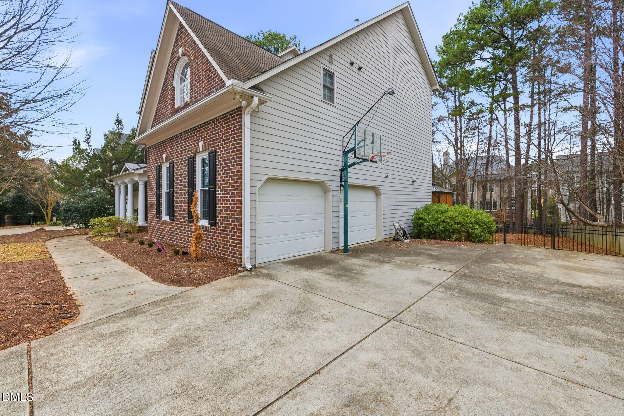 12305 Schoolhouse Street