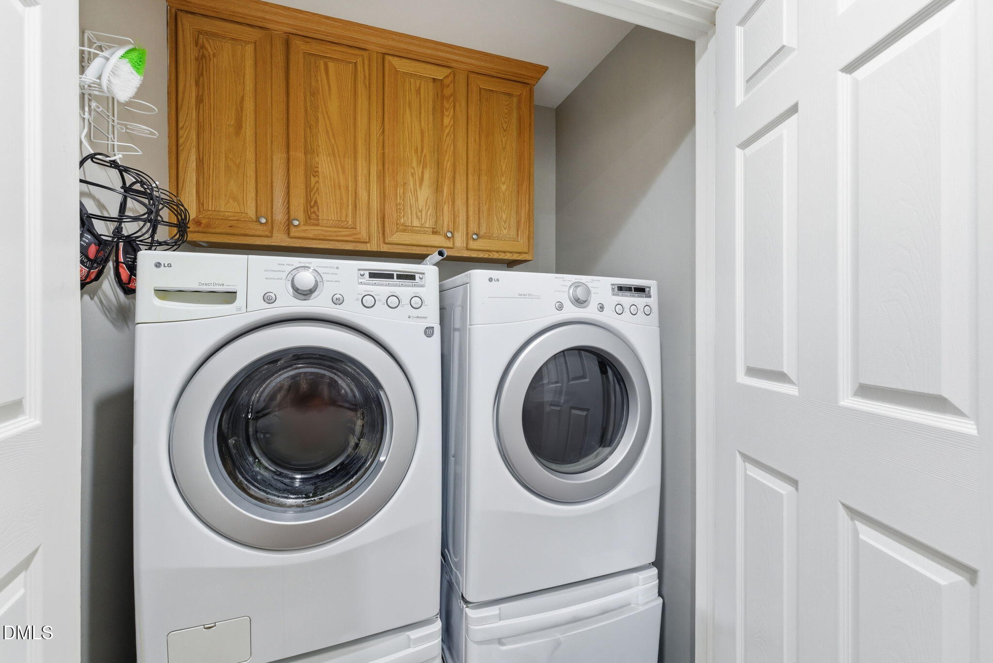 12305 Schoolhouse Street