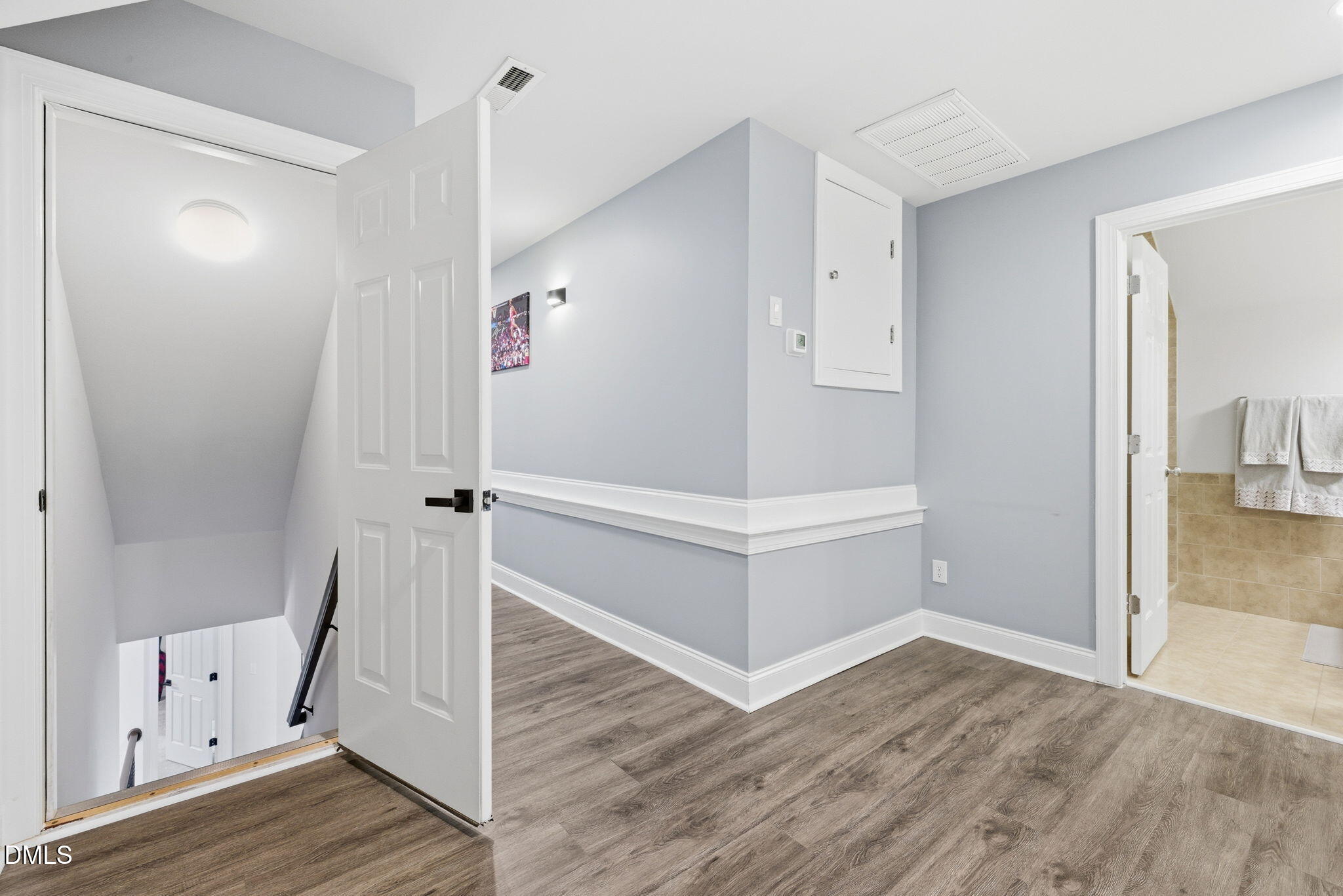 12305 Schoolhouse Street