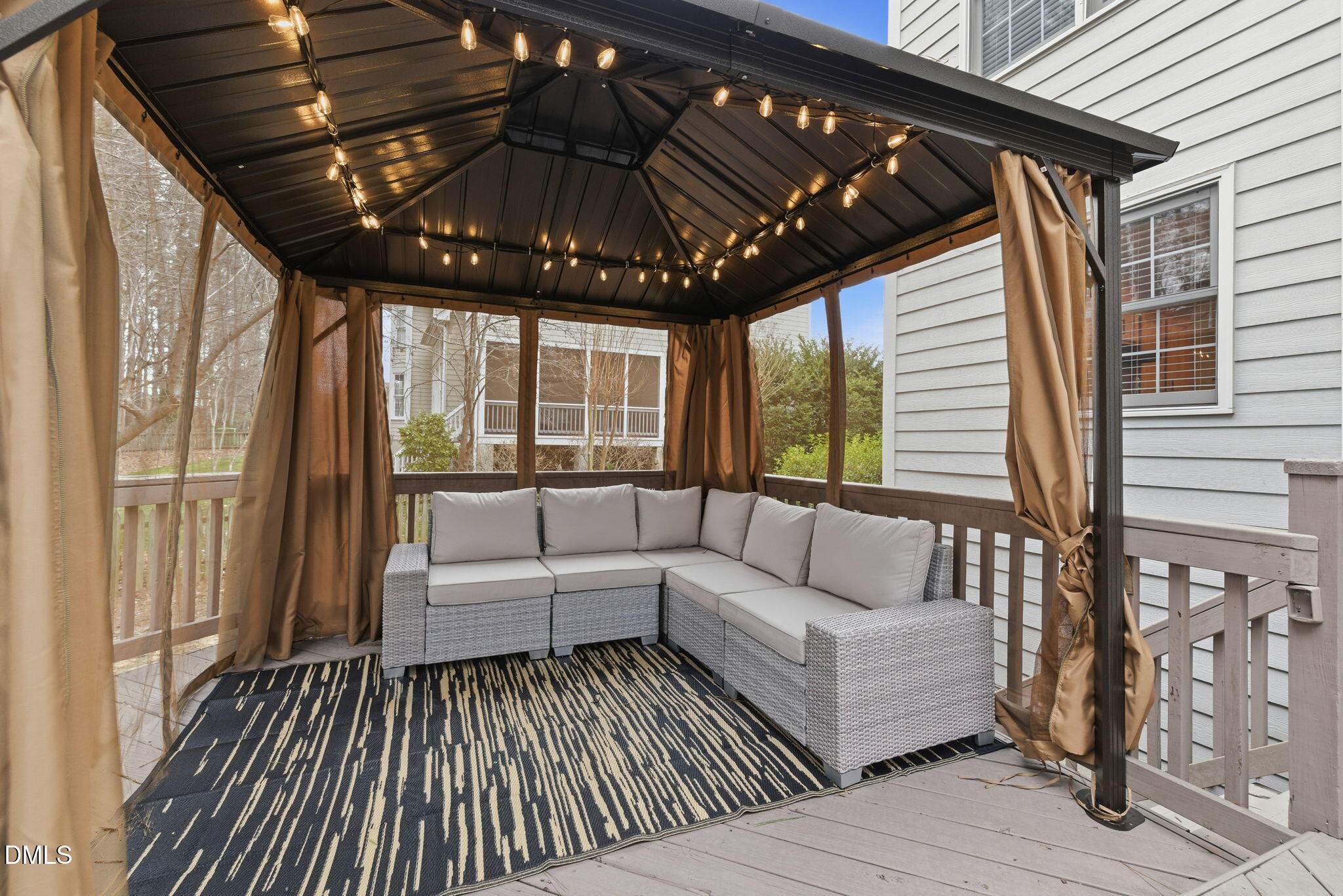 12305 Schoolhouse Street