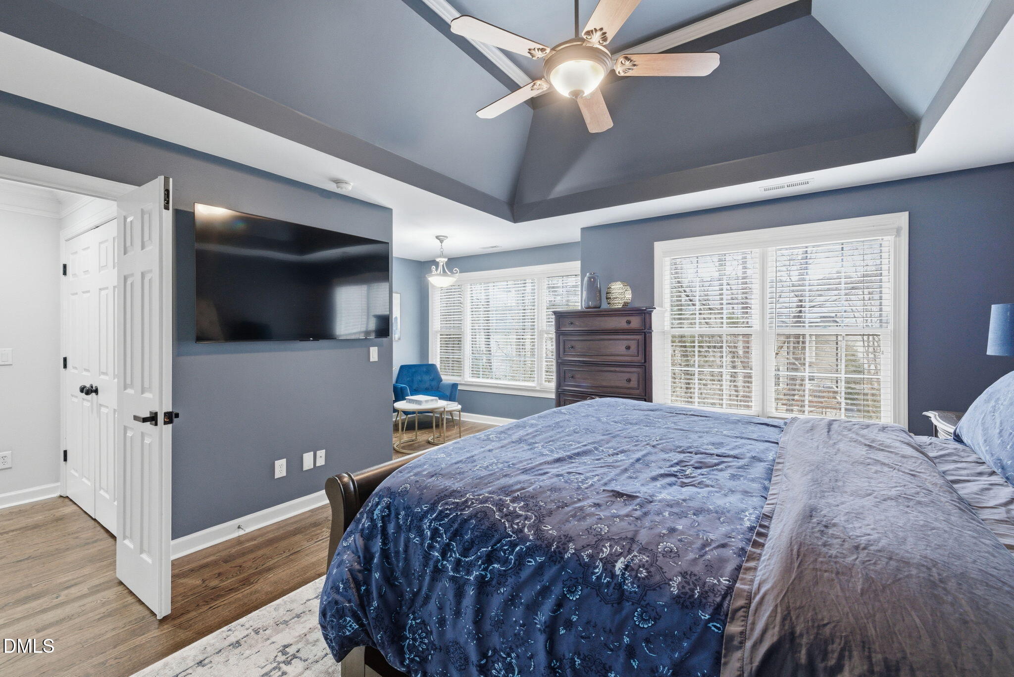 12305 Schoolhouse Street