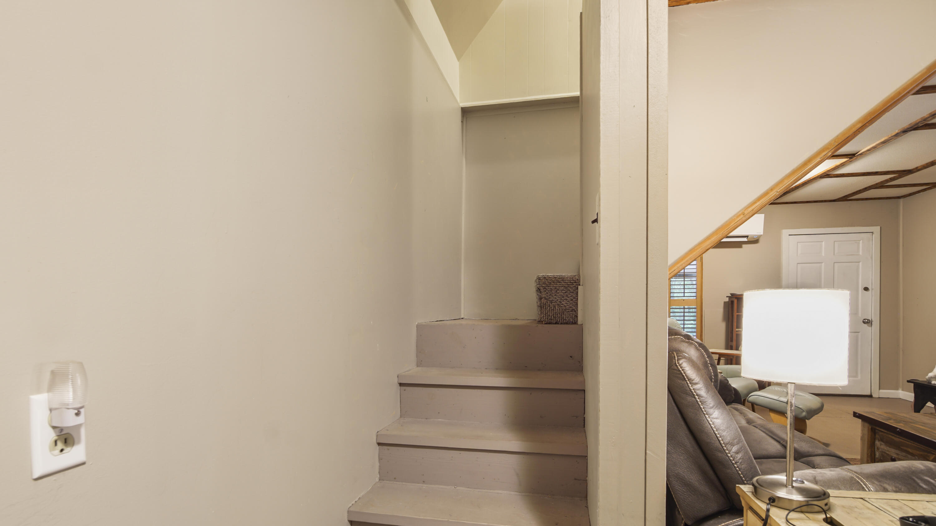 2765 Shade Tree Lane