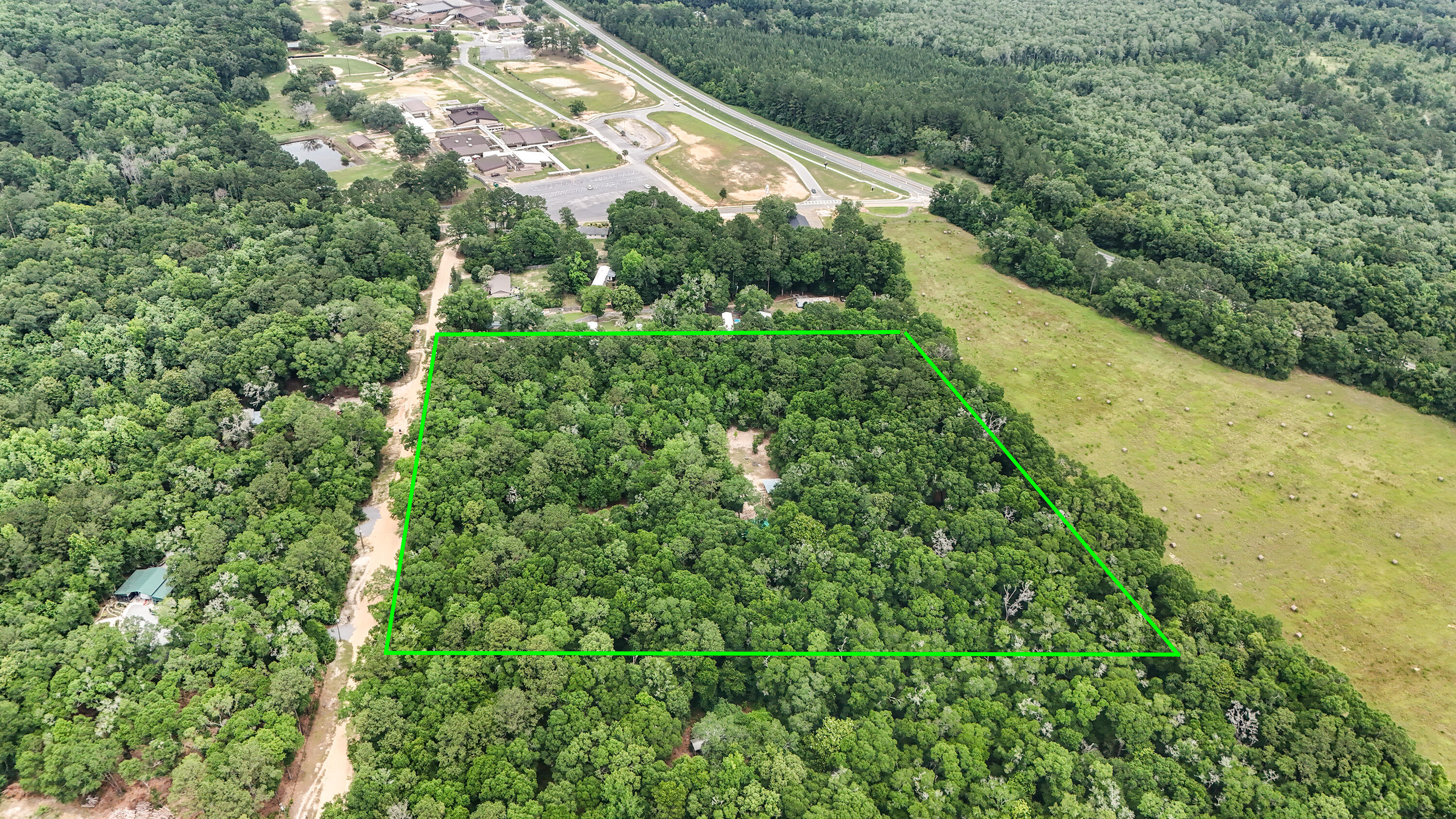 2765 Shade Tree Lane