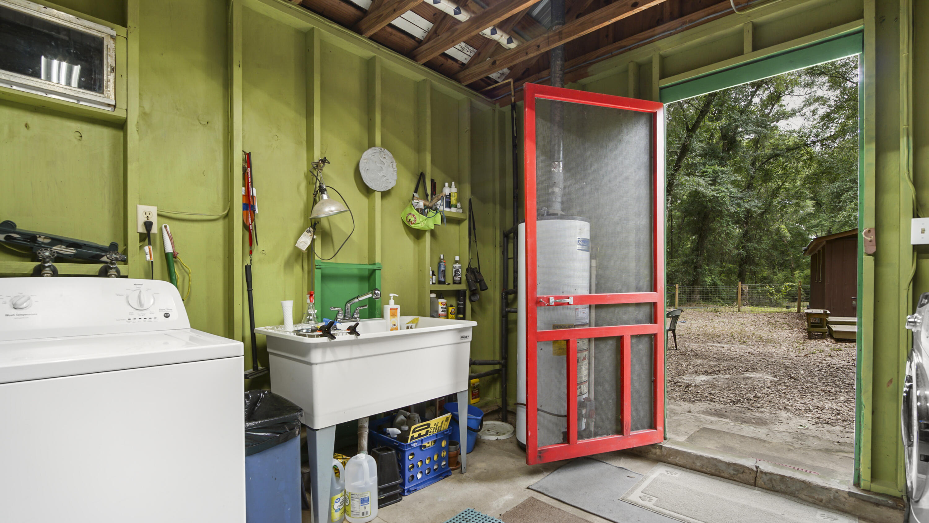 2765 Shade Tree Lane