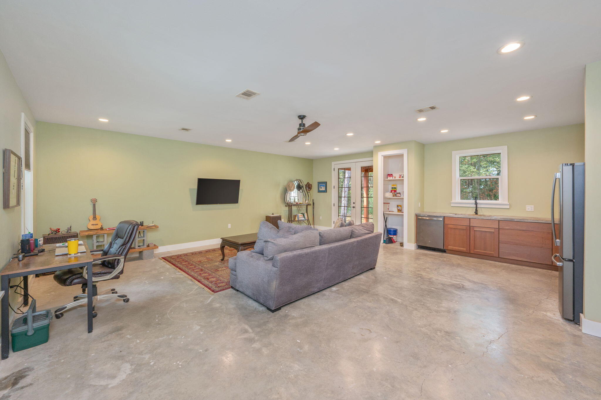 276 Squirrel Road, DeFuniak Springs