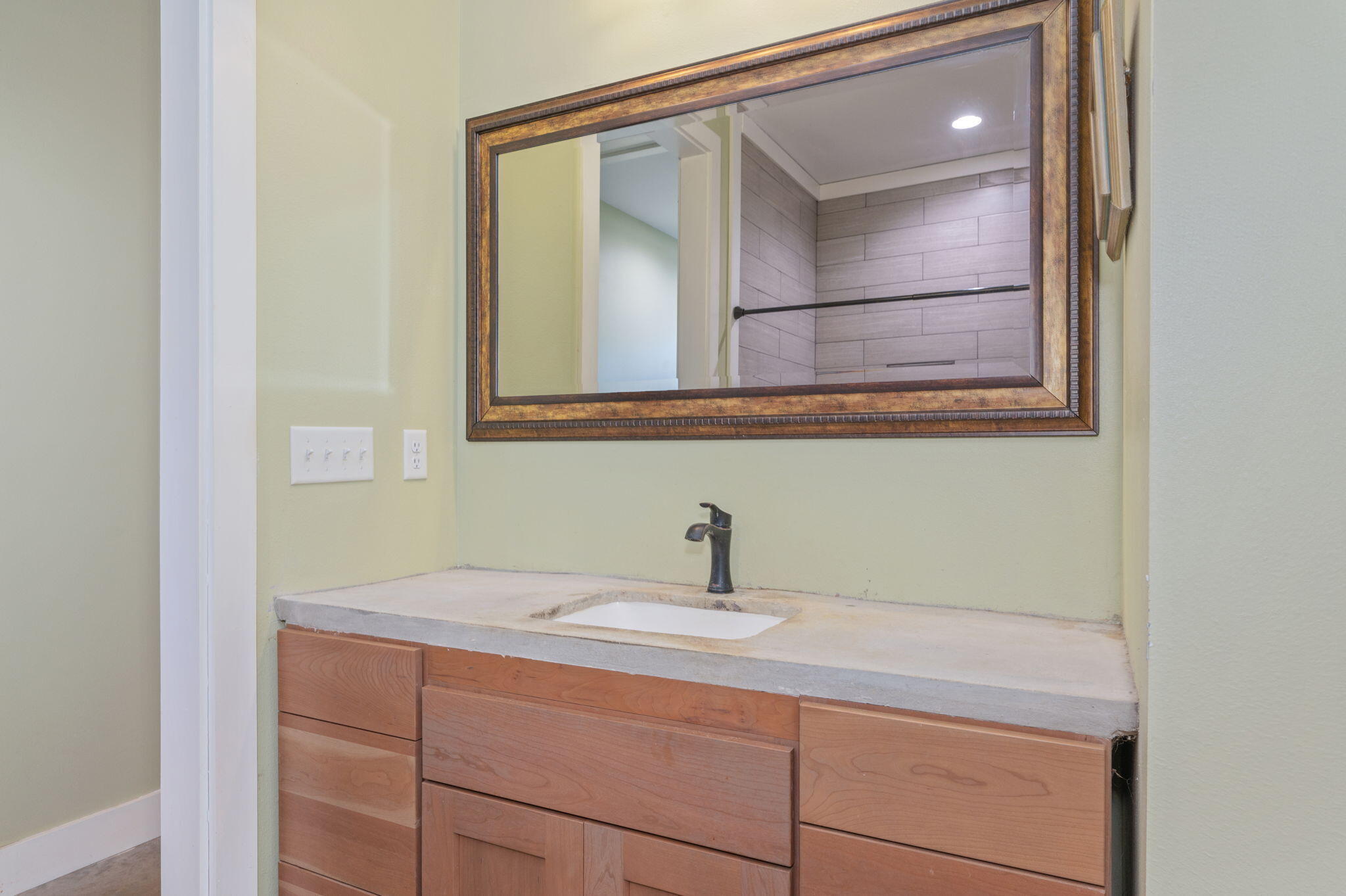 276 Squirrel Road, DeFuniak Springs