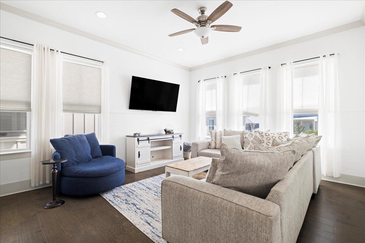 275 Gulfview Circle
