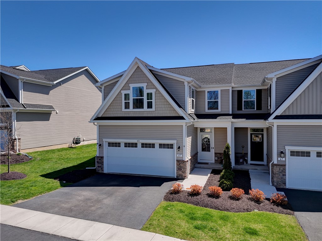 65 Midlakes Drive