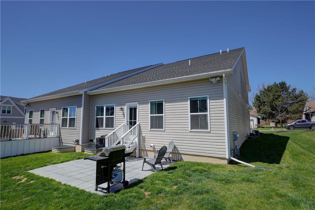 65 Midlakes Drive