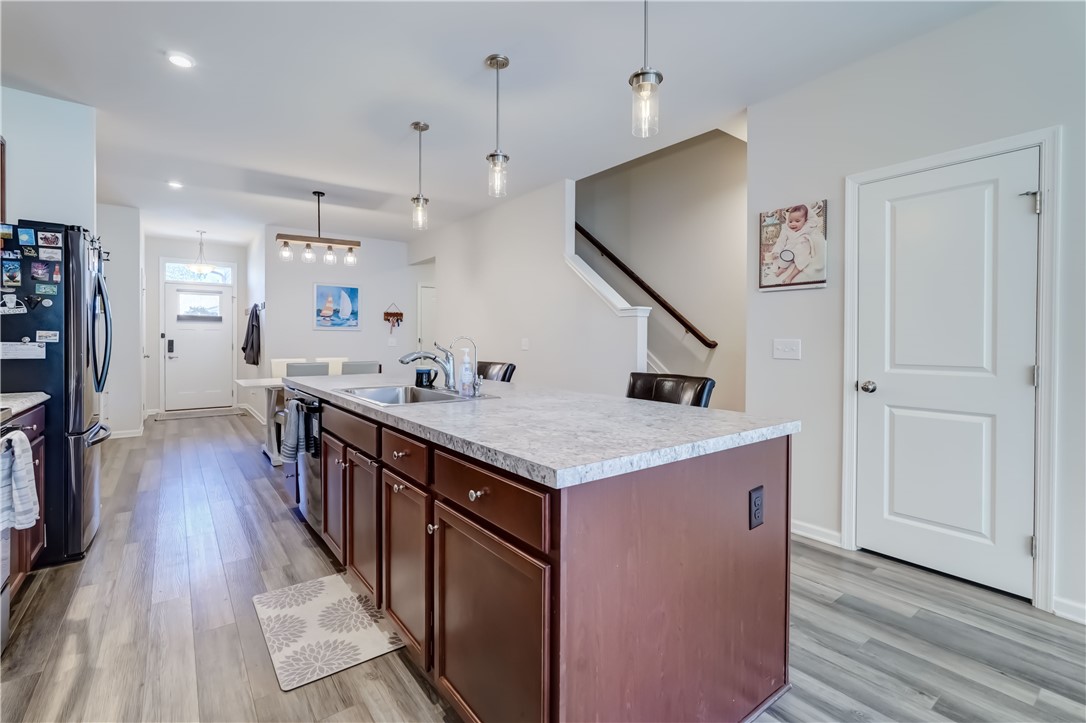 65 Midlakes Drive