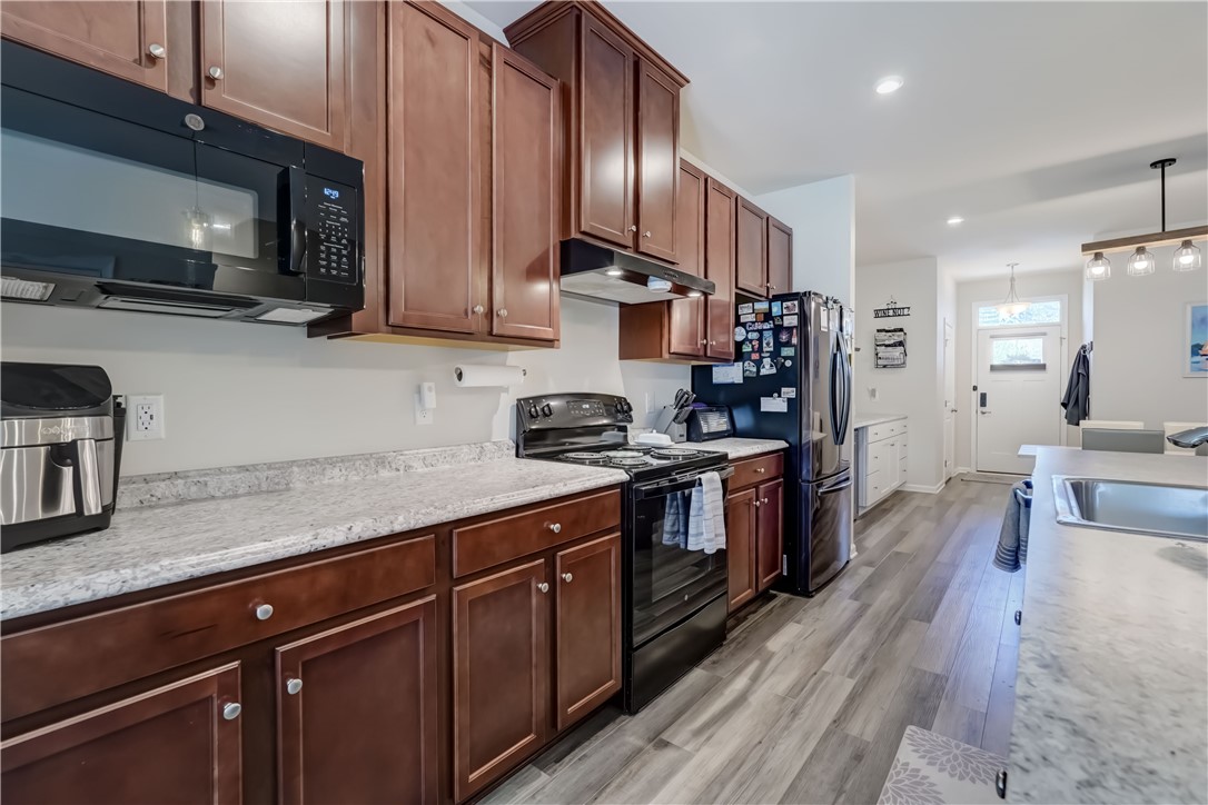 65 Midlakes Drive