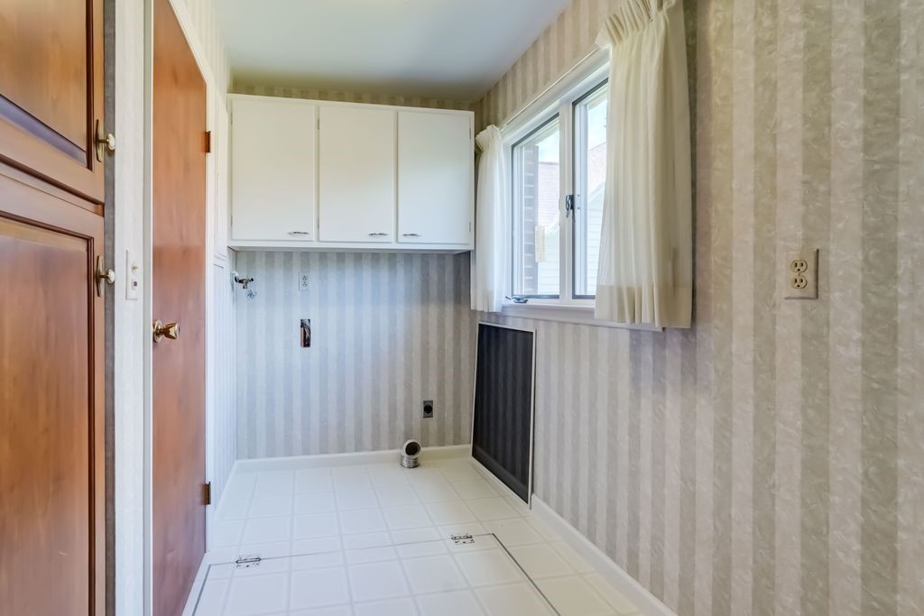 3386 Fallbrook Park