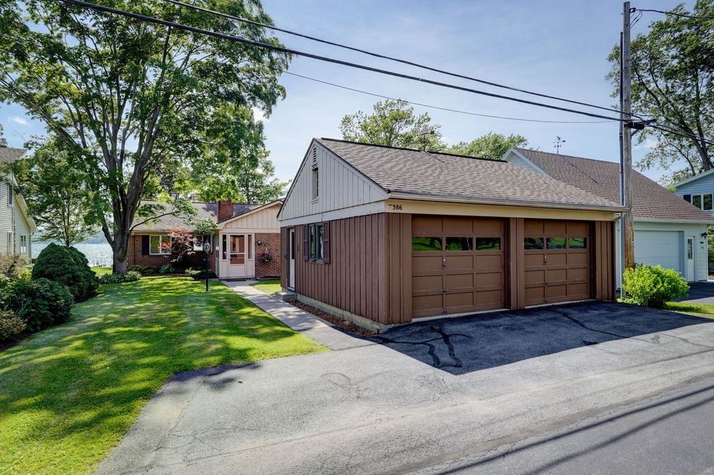 3386 Fallbrook Park